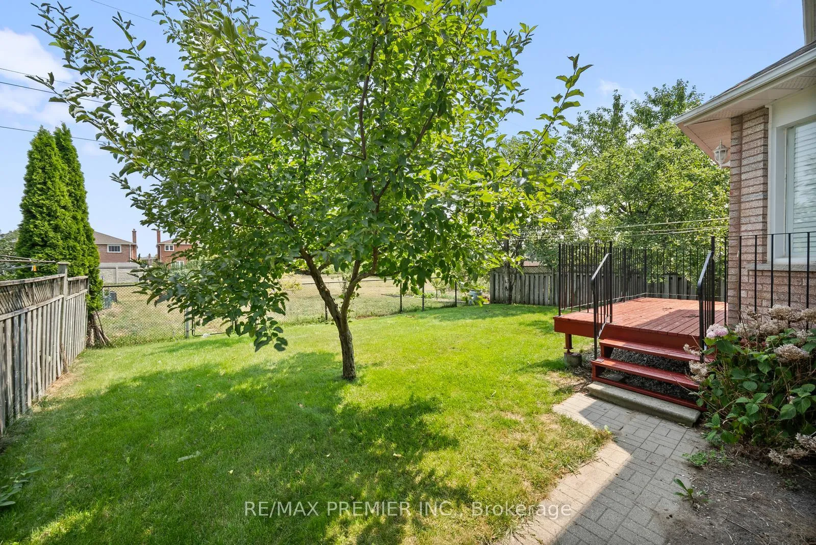 Photo 41 of 258 Mapes Avenue, Vaughan, West Woodbridge — HOMEH