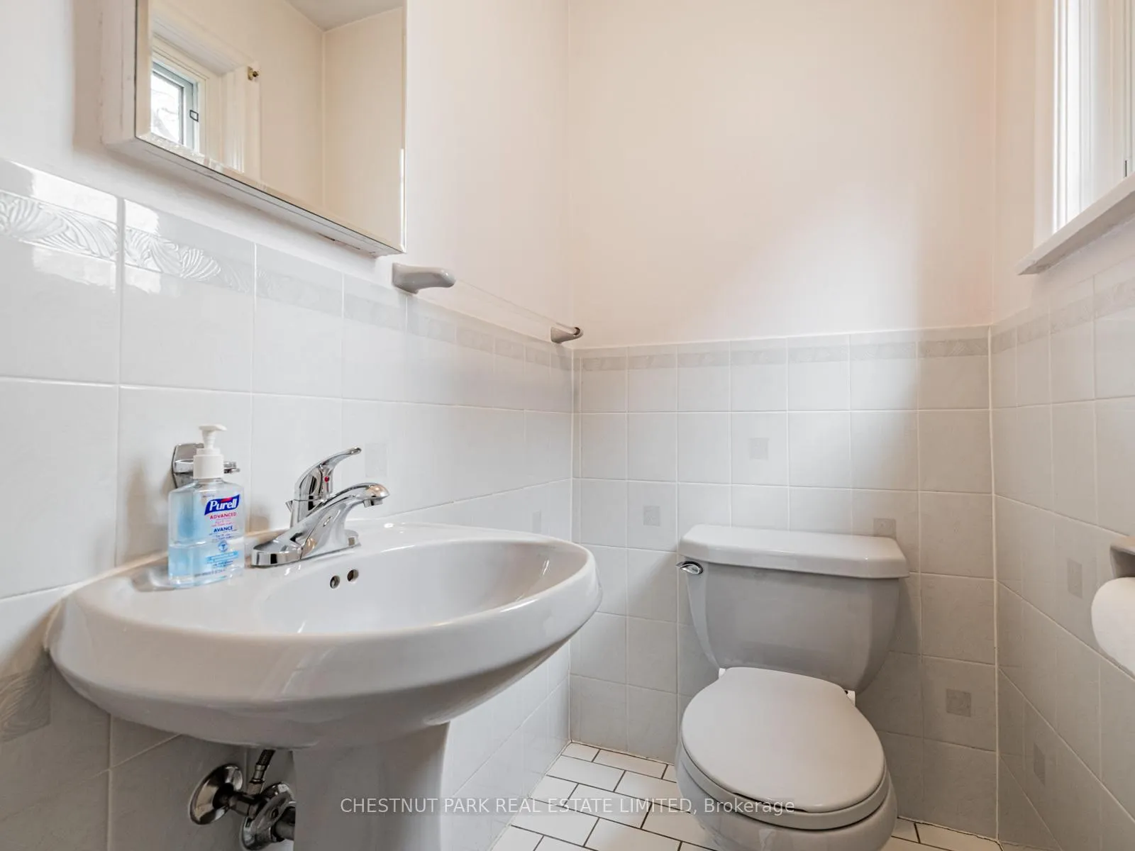 Photo 5 of 67 Viewmount Avenue, Toronto, Englemount-Lawrence — HOMEH