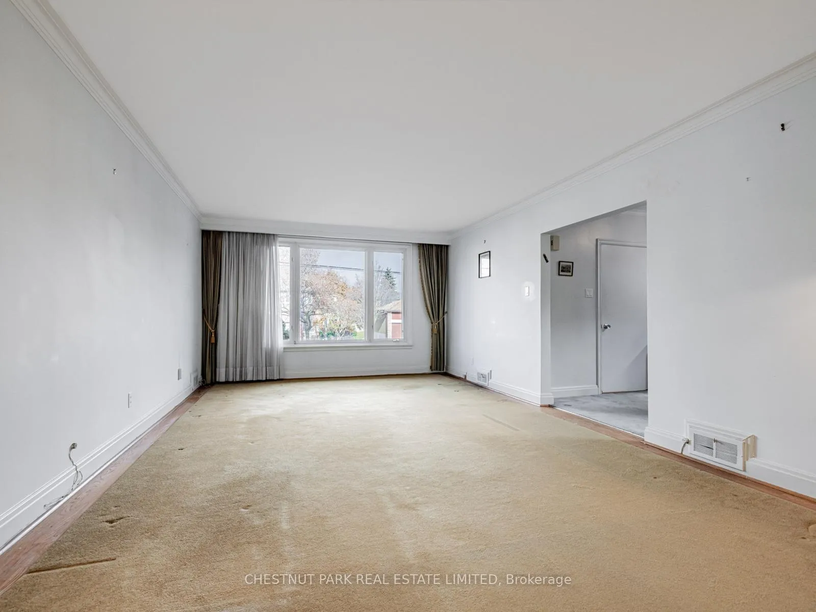 Photo 8 of 67 Viewmount Avenue, Toronto, Englemount-Lawrence — HOMEH