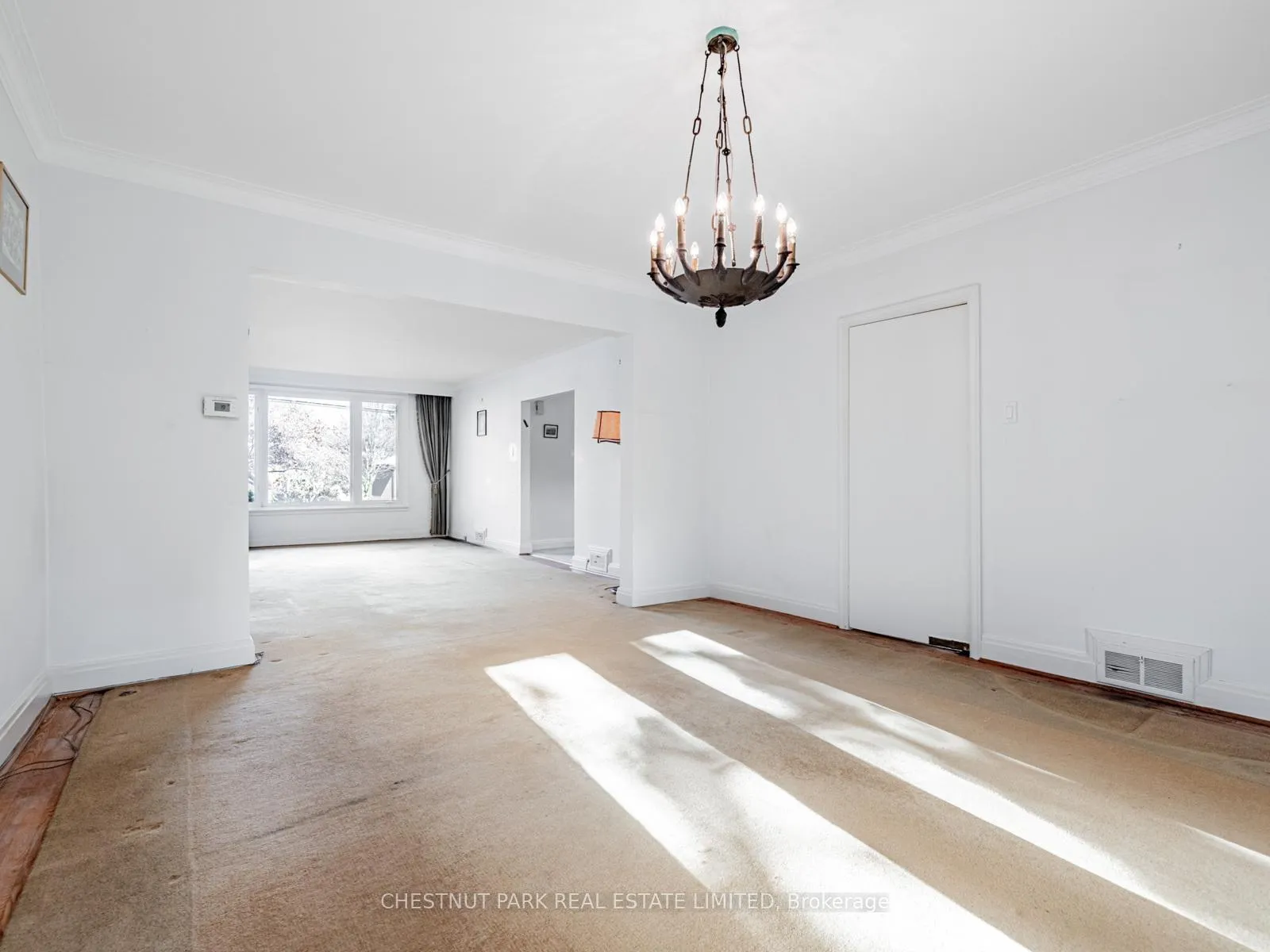 Photo 10 of 67 Viewmount Avenue, Toronto, Englemount-Lawrence — HOMEH