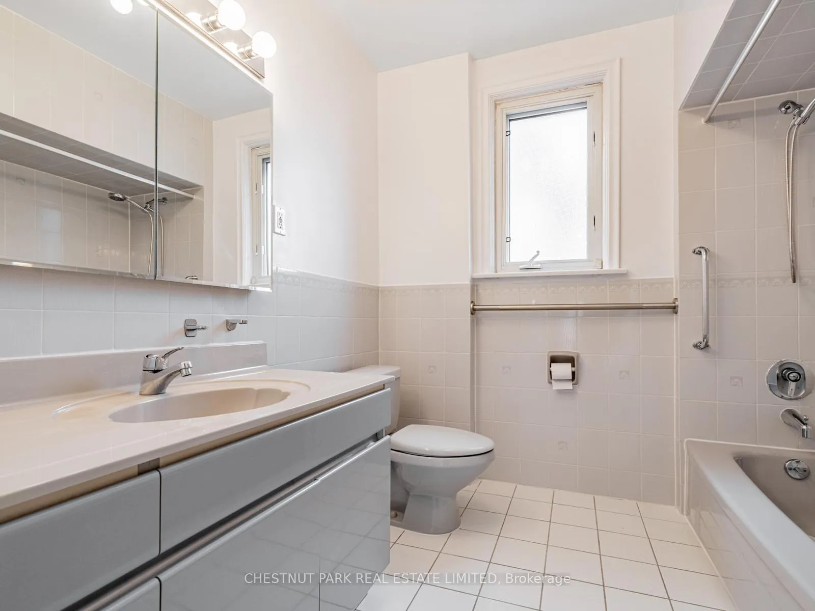 Photo 18 of 67 Viewmount Avenue, Toronto, Englemount-Lawrence — HOMEH