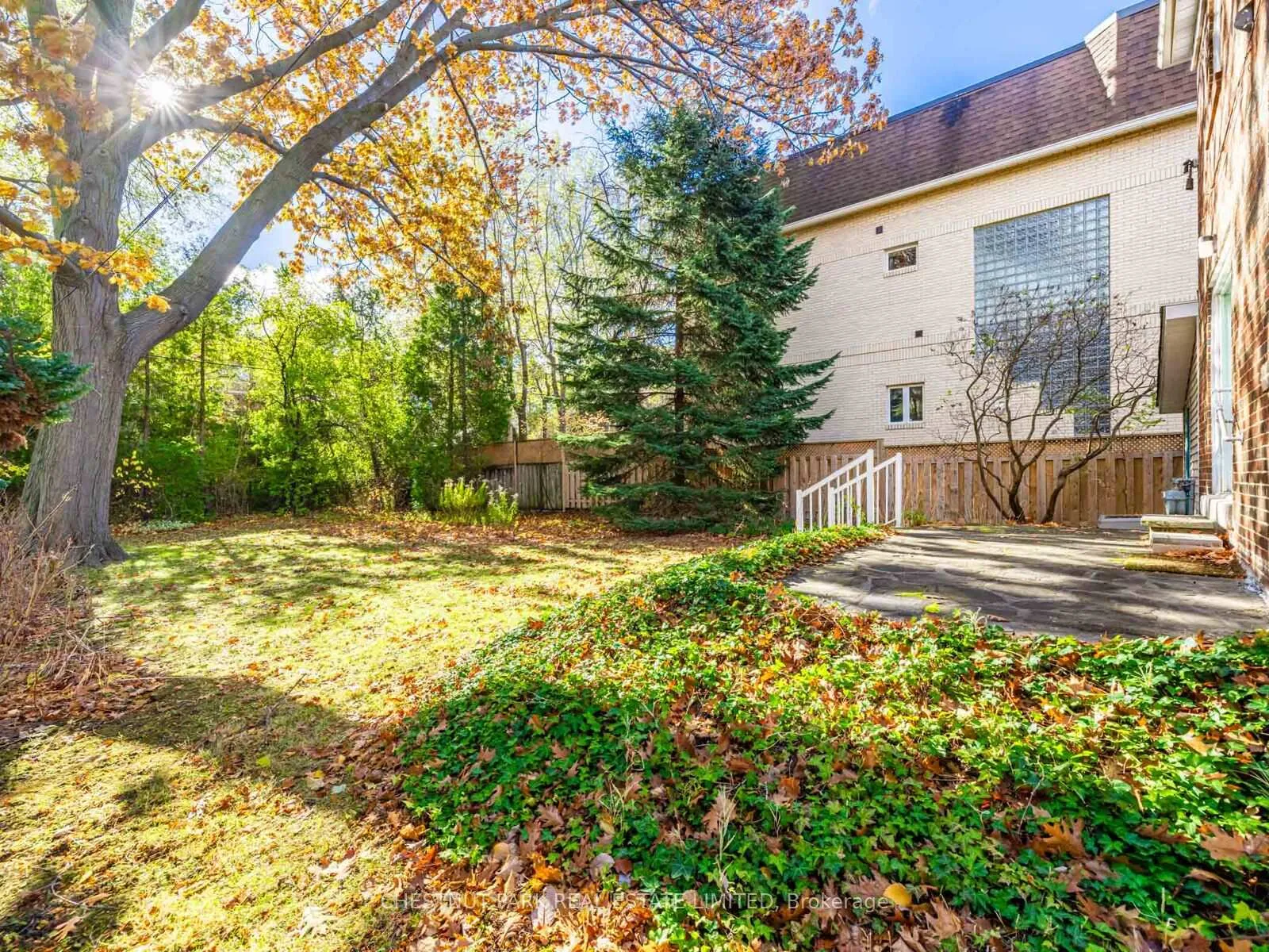 Photo 27 of 67 Viewmount Avenue, Toronto, Englemount-Lawrence — HOMEH
