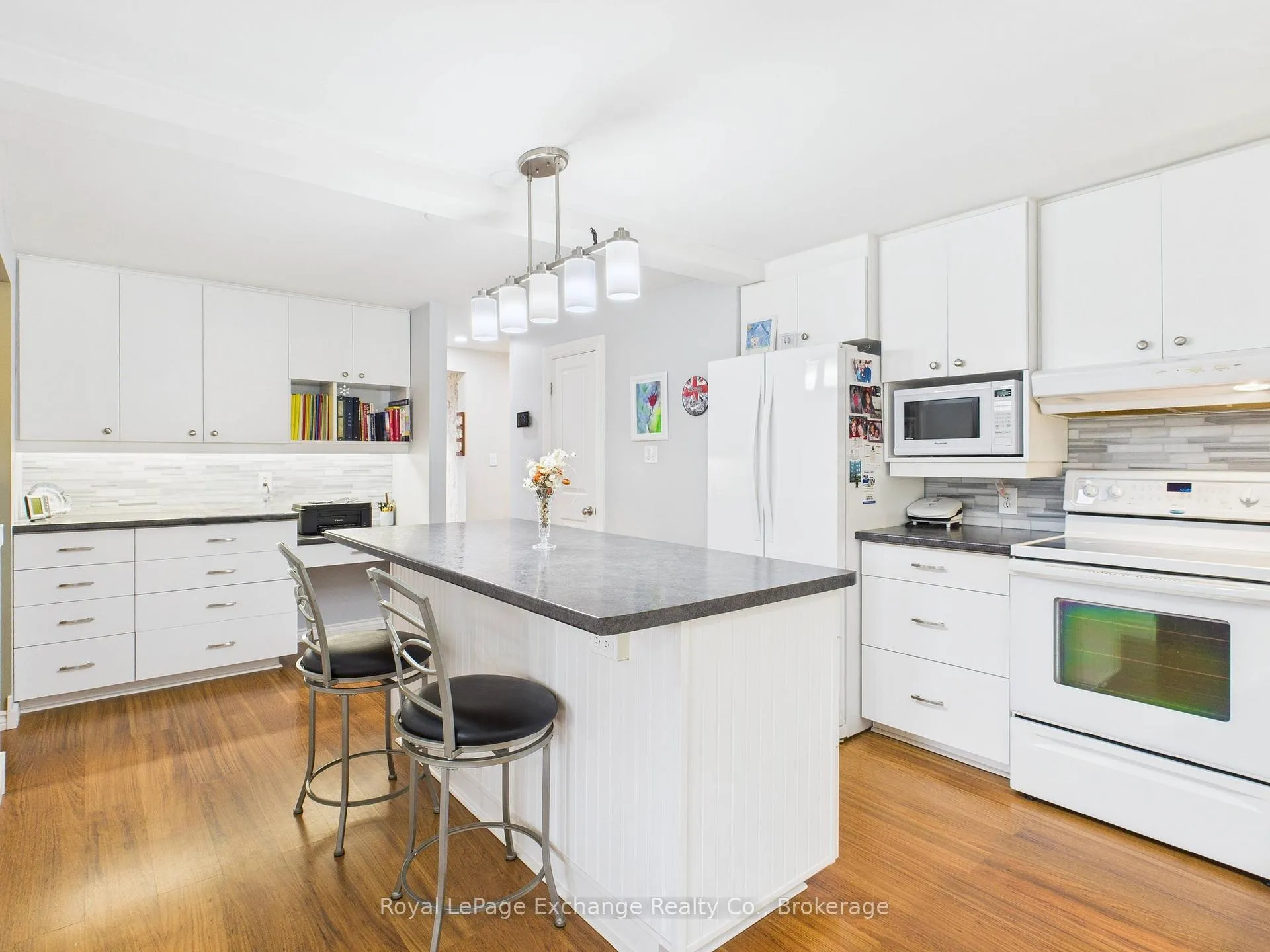 Photo 7 of 423 Adelaide Street, Kincardine — HOMEH
