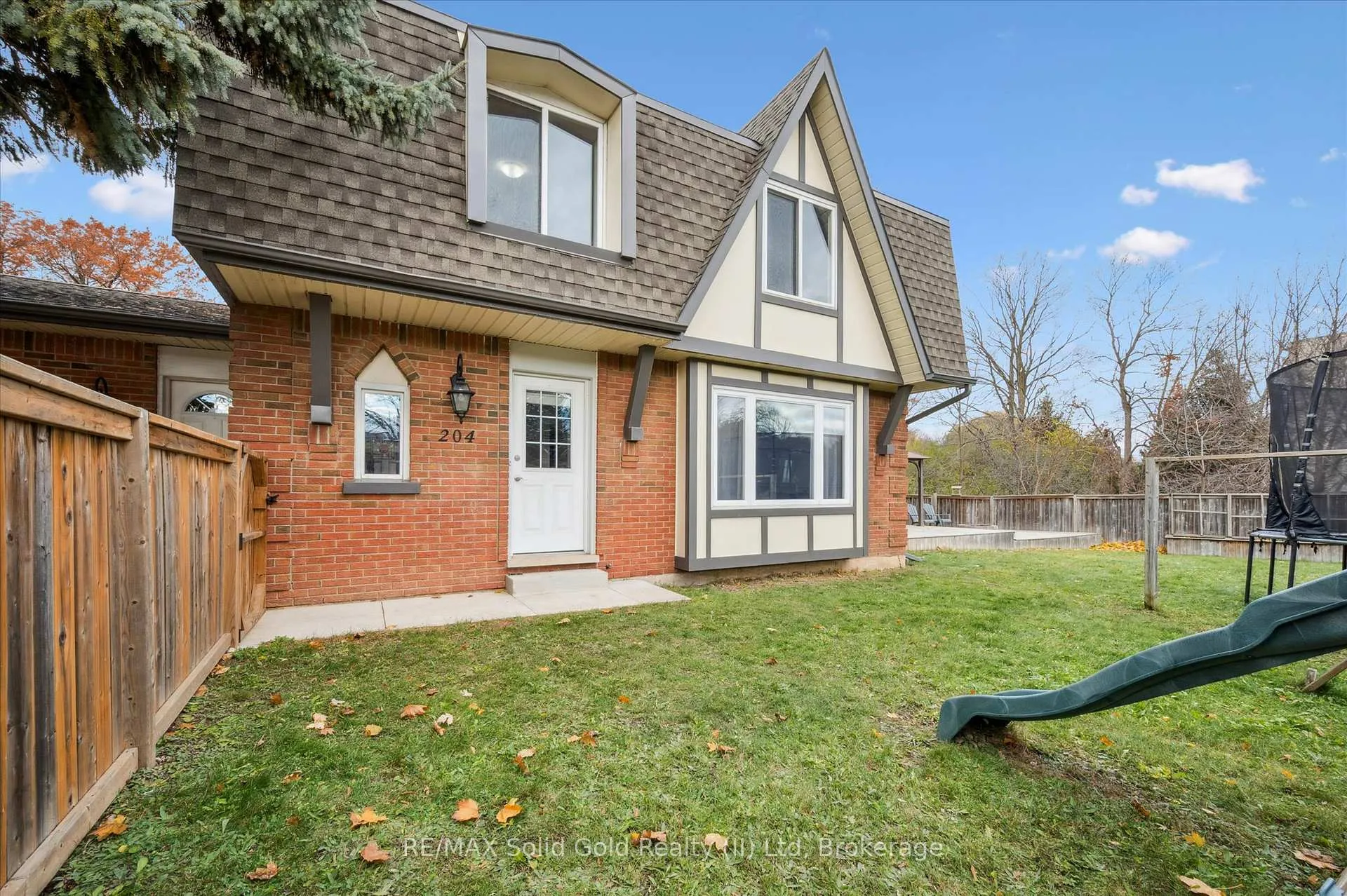 Photo 1 of 204 Country Hill Drive, Kitchener — HOMEH