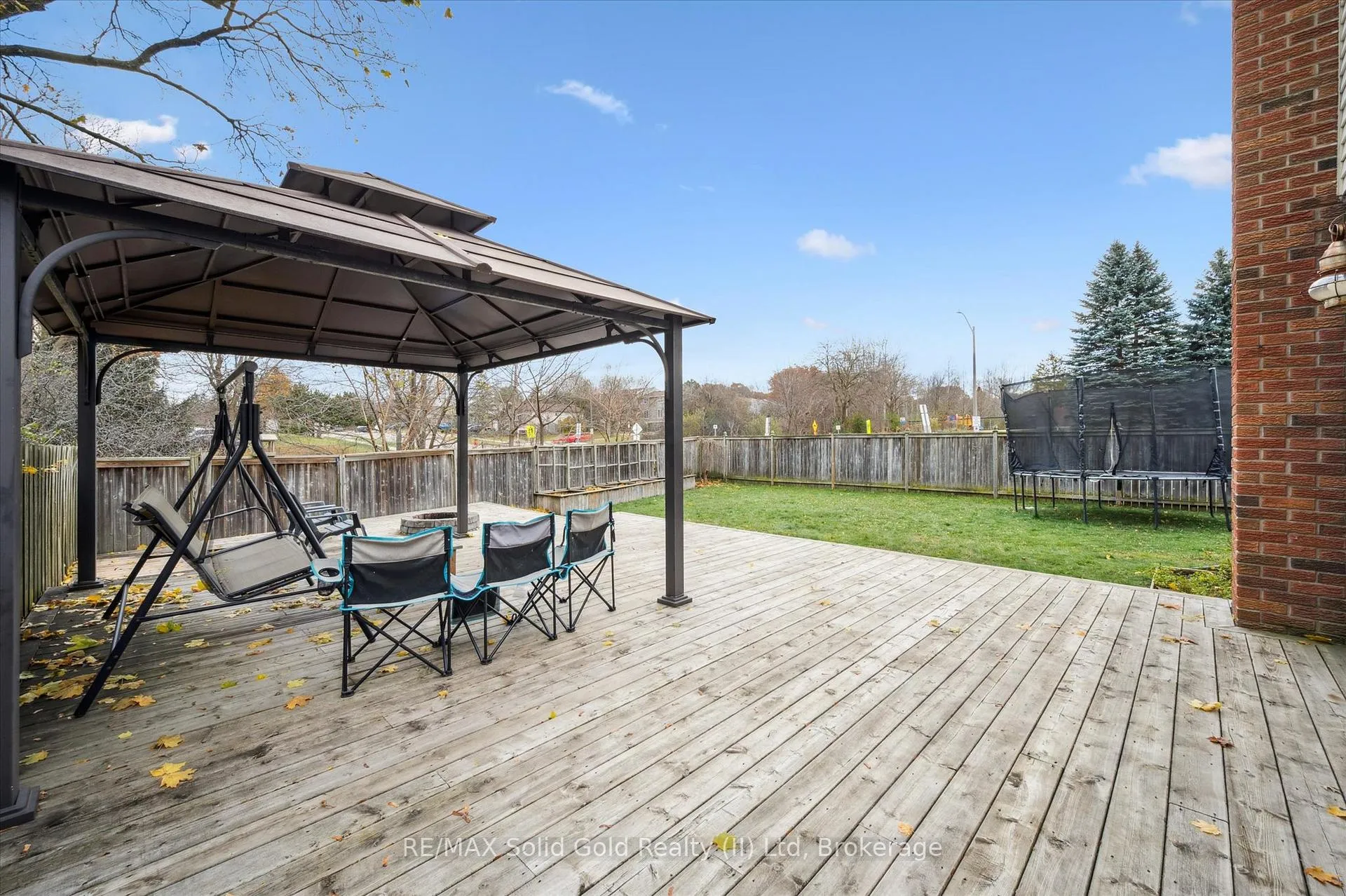 Photo 36 of 204 Country Hill Drive, Kitchener — HOMEH