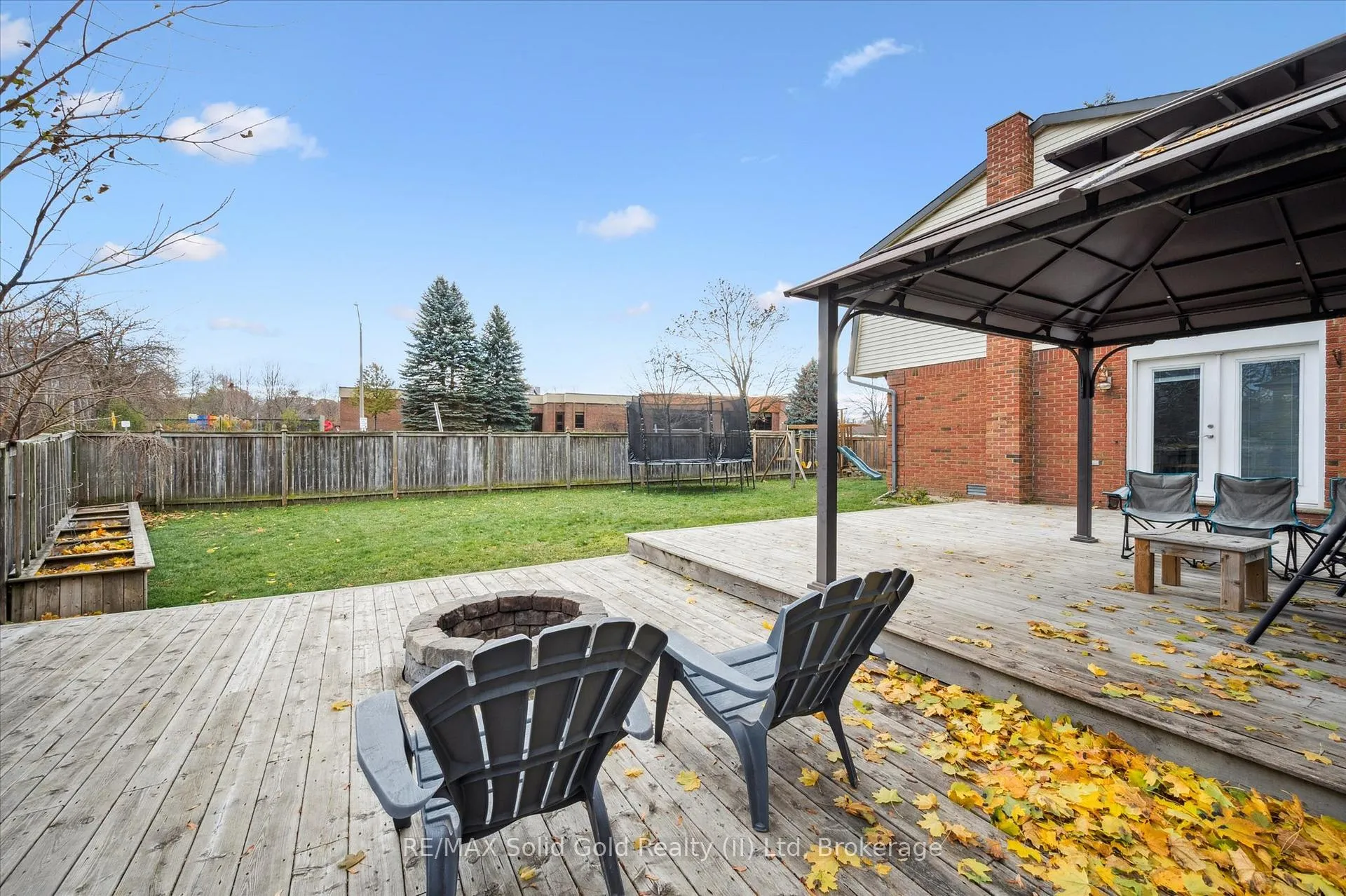 Photo 37 of 204 Country Hill Drive, Kitchener — HOMEH