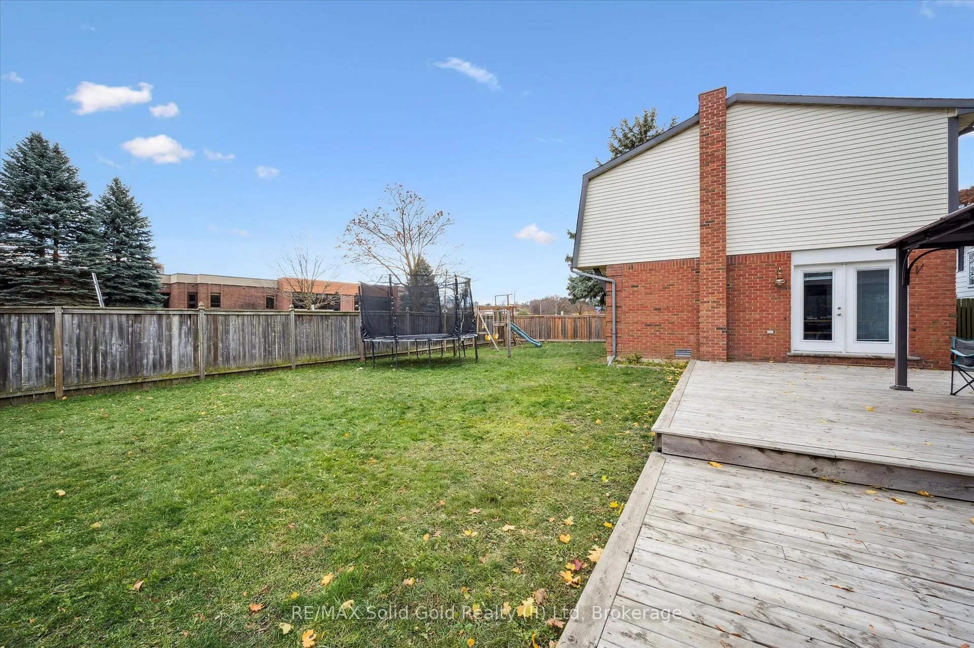 Photo 38 of 204 Country Hill Drive, Kitchener — HOMEH