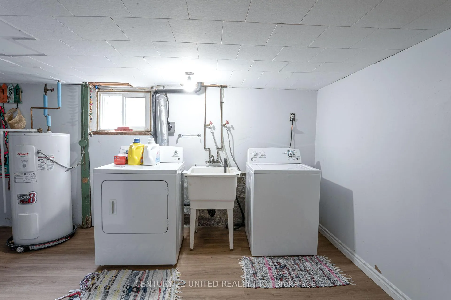 Photo 16 of 273 Bennet Street, Peterborough, Northcrest Ward 5 — HOMEH