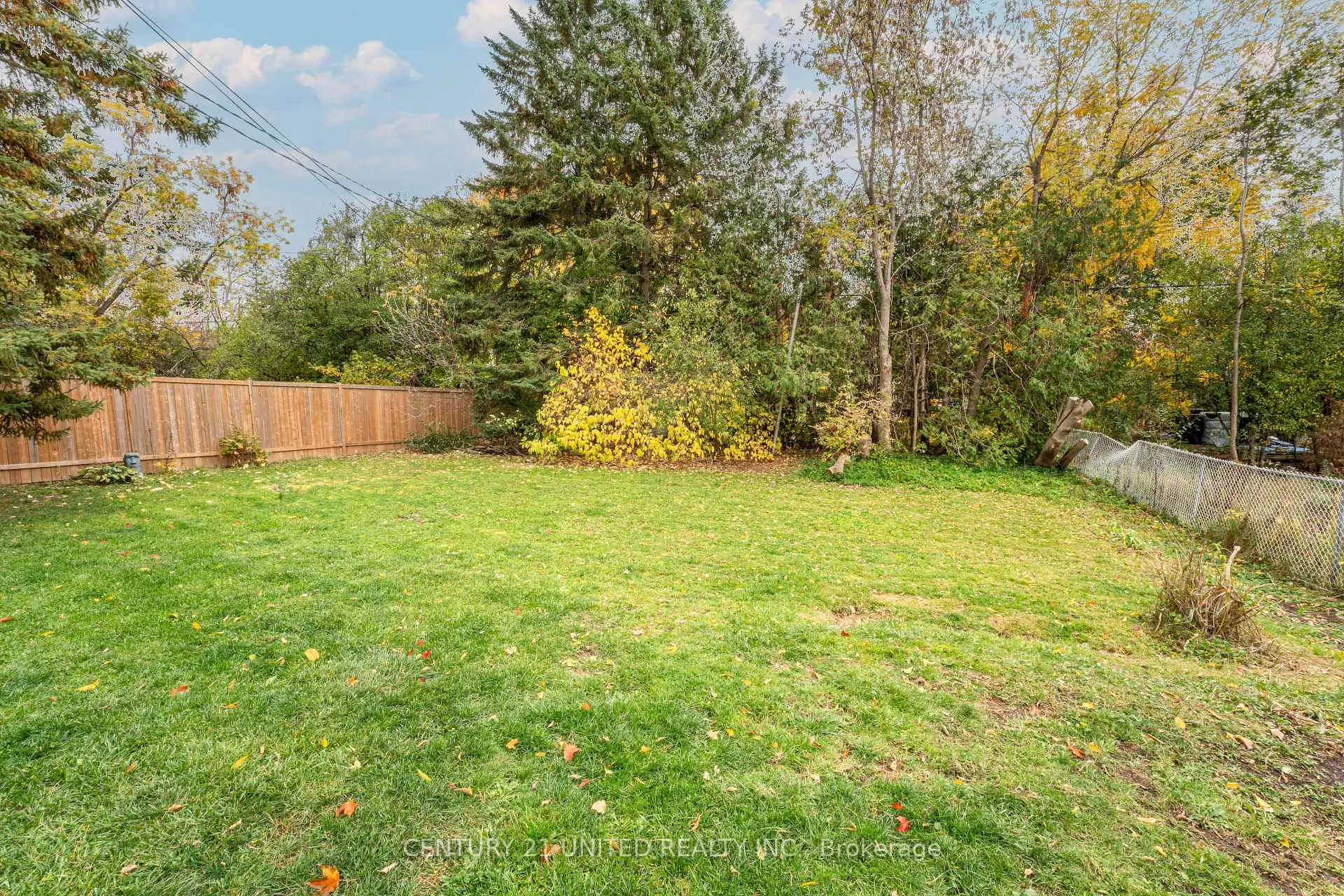 Photo 22 of 273 Bennet Street, Peterborough, Northcrest Ward 5 — HOMEH