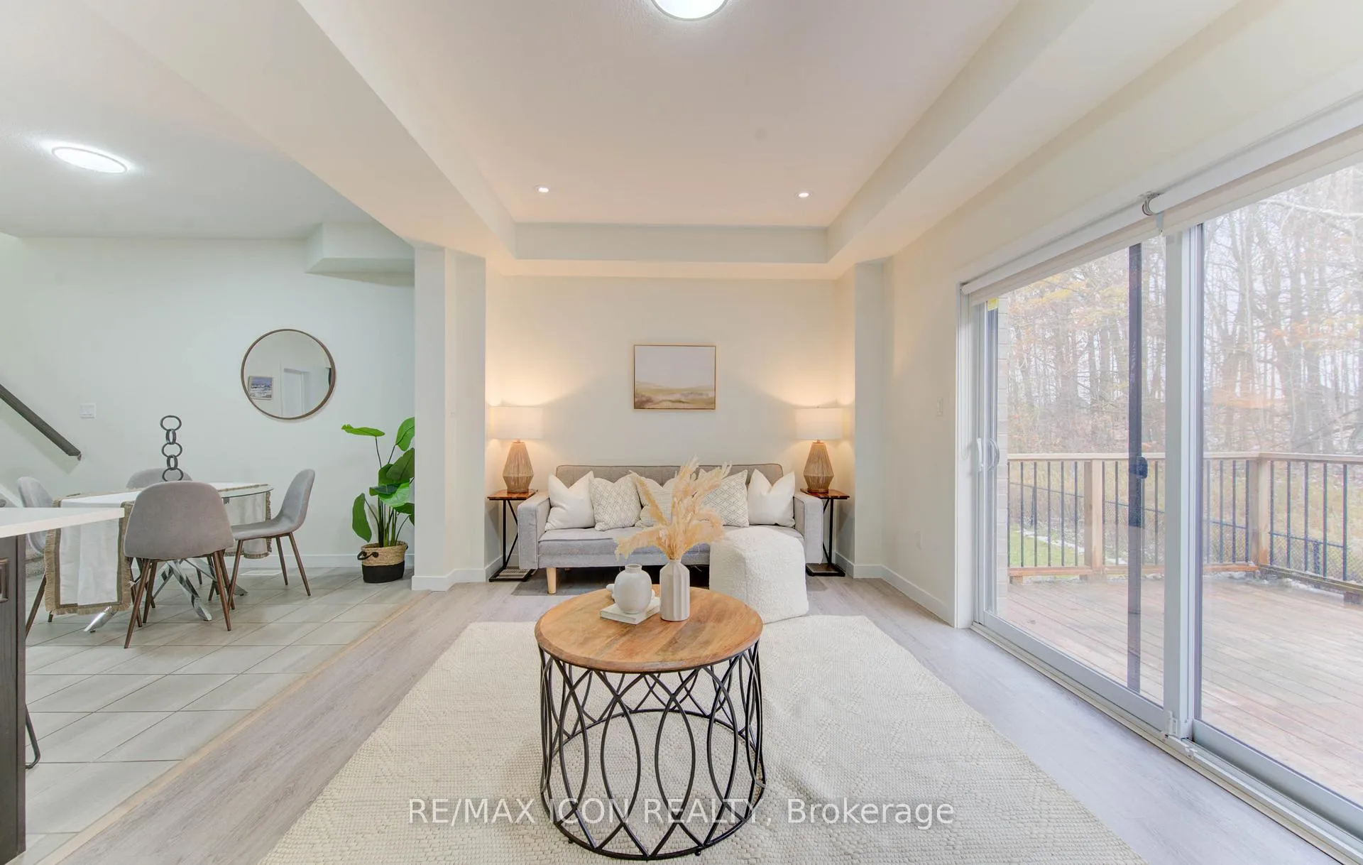 Photo 14 of 894 Robert Ferrie Drive, Kitchener — HOMEH