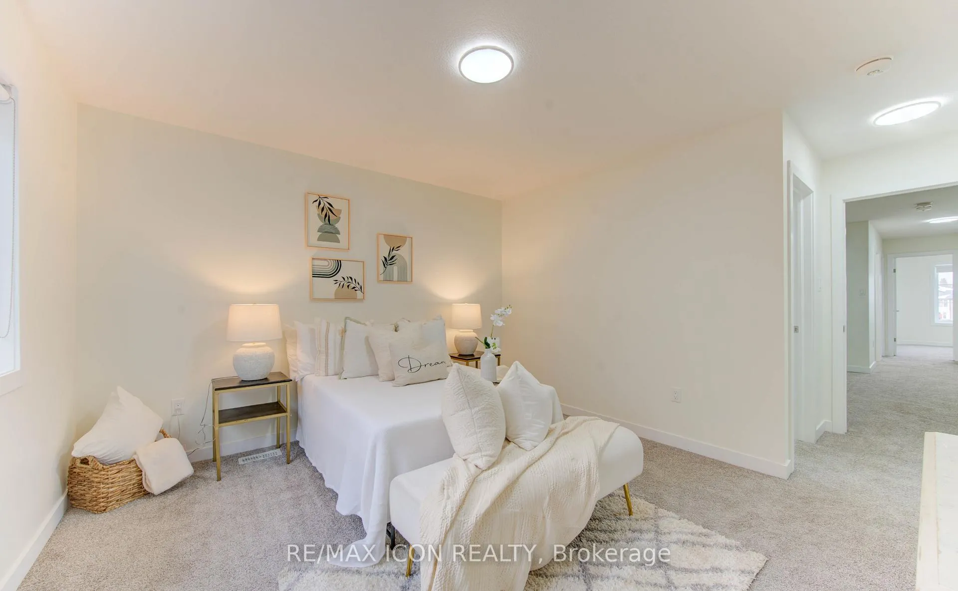 Photo 19 of 894 Robert Ferrie Drive, Kitchener — HOMEH