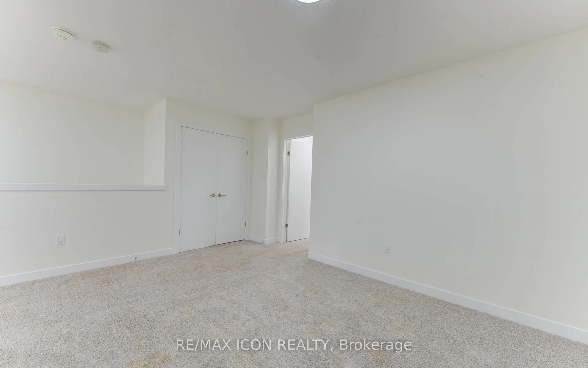Photo 22 of 894 Robert Ferrie Drive, Kitchener — HOMEH