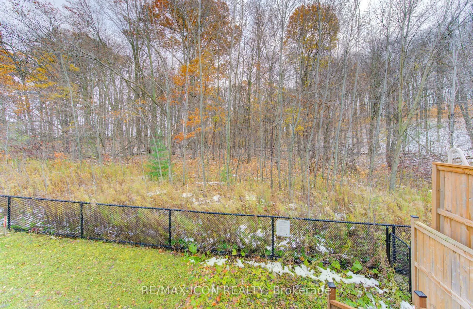 Photo 38 of 894 Robert Ferrie Drive, Kitchener — HOMEH