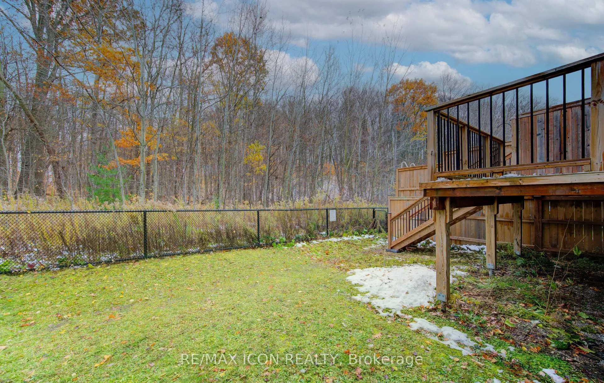 Photo 40 of 894 Robert Ferrie Drive, Kitchener — HOMEH