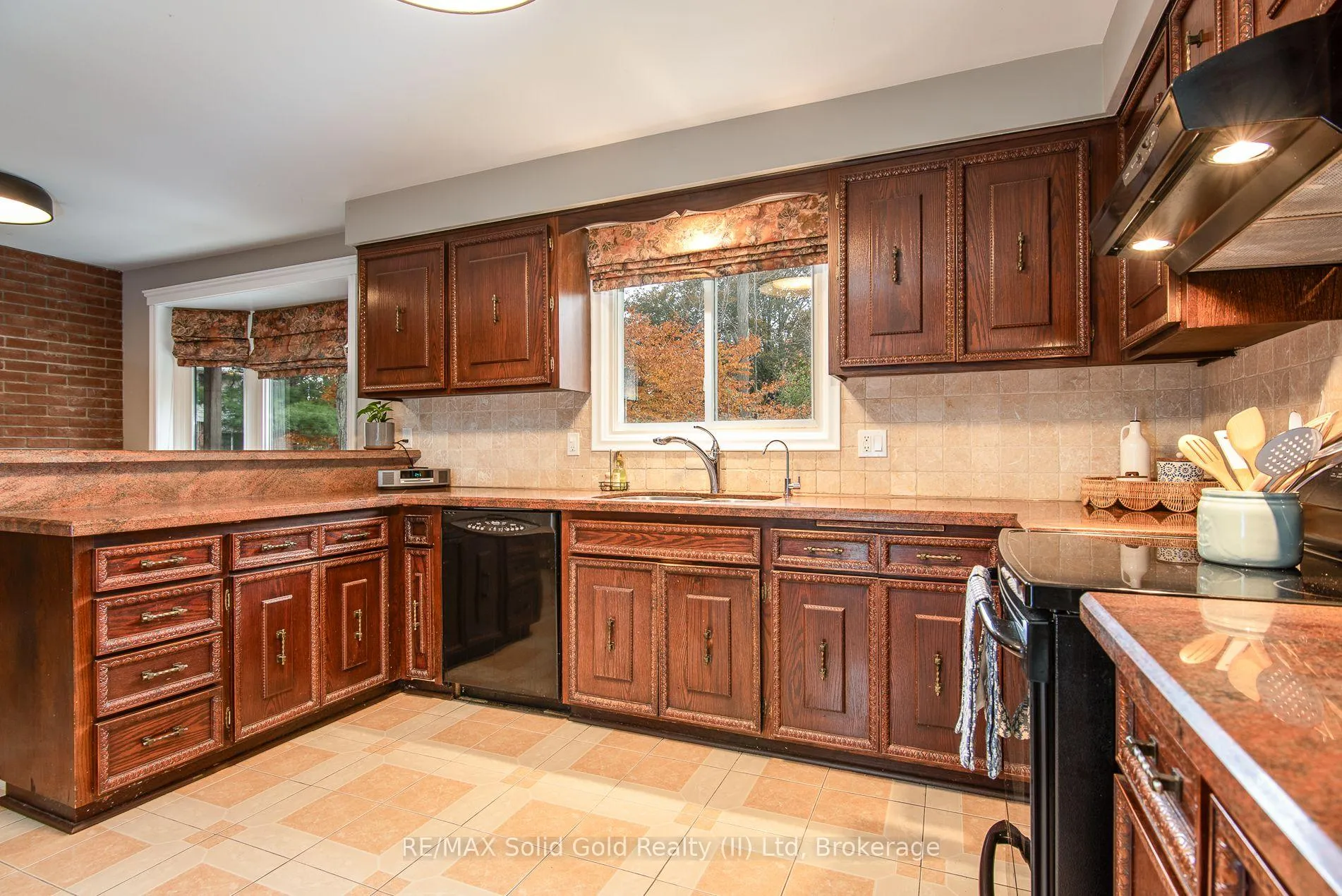Photo 10 of 179 Shuh Avenue, Waterloo — HOMEH