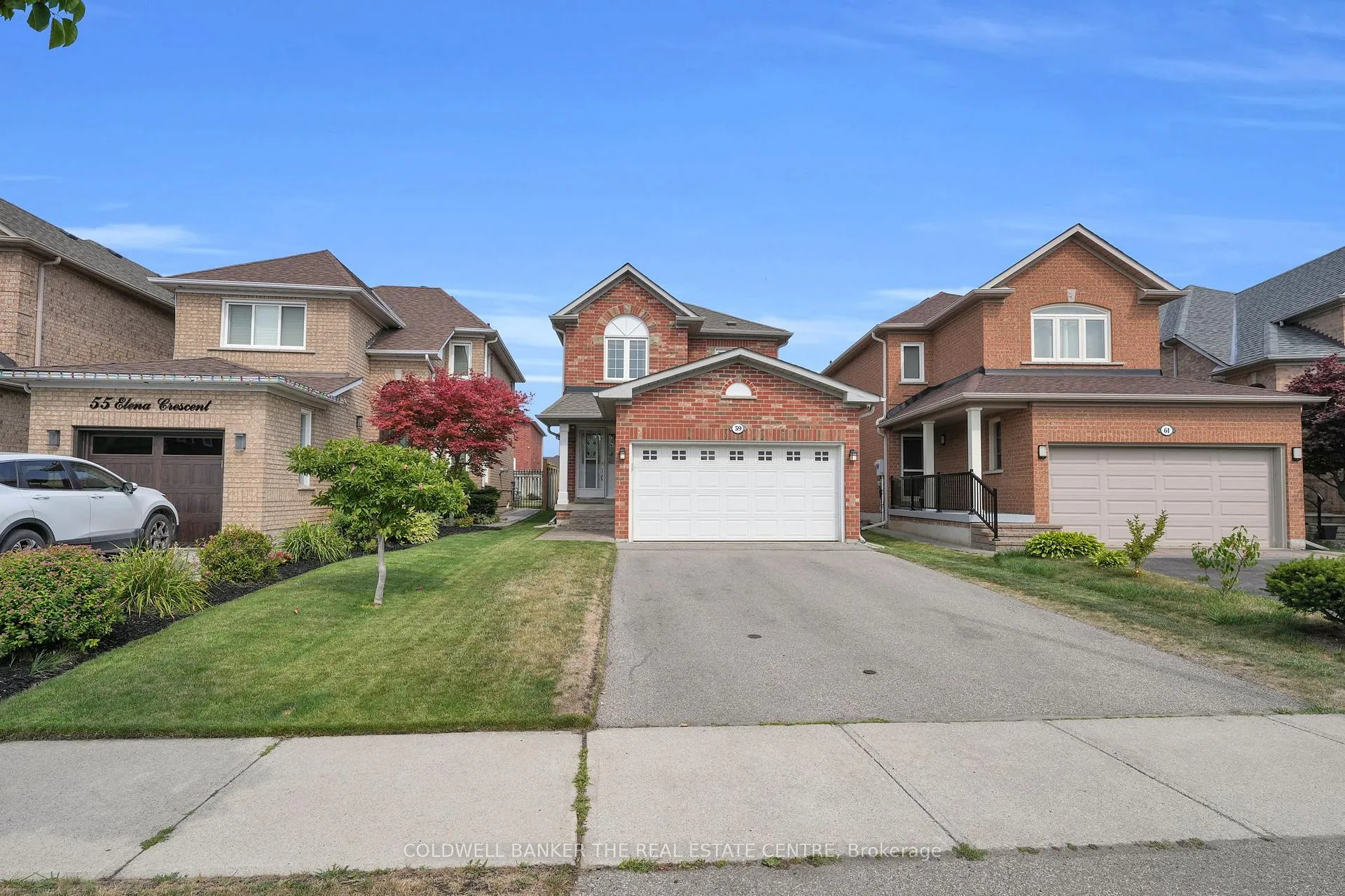 Photo 2 of 59 Elena Crescent, Vaughan, Maple — HOMEH
