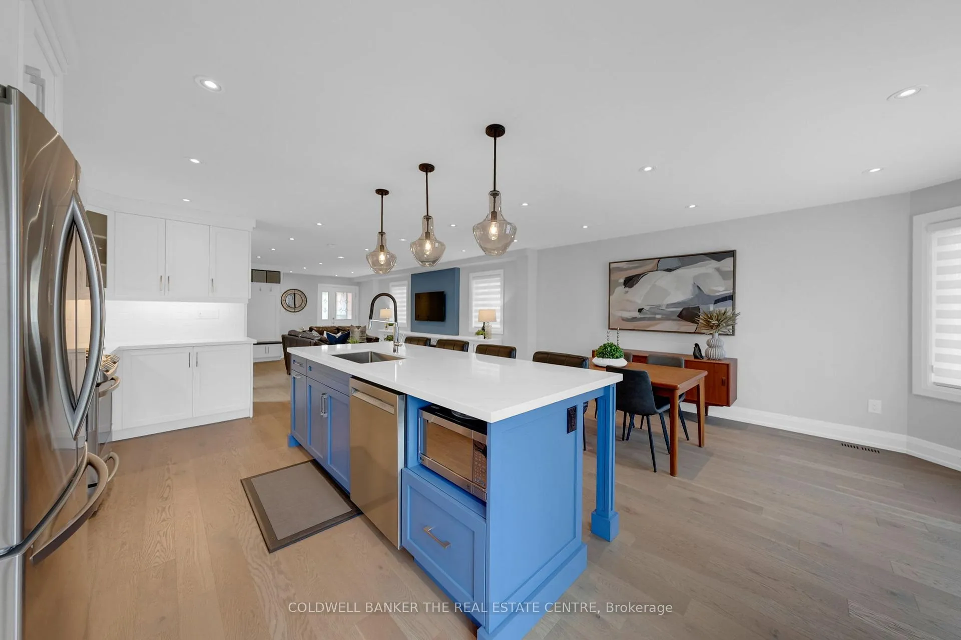 Photo 8 of 59 Elena Crescent, Vaughan, Maple — HOMEH