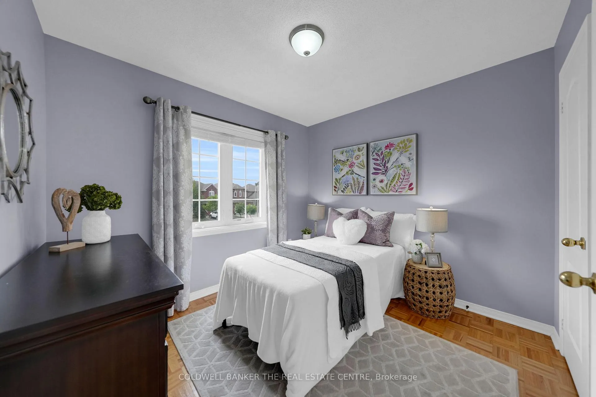 Photo 14 of 59 Elena Crescent, Vaughan, Maple — HOMEH