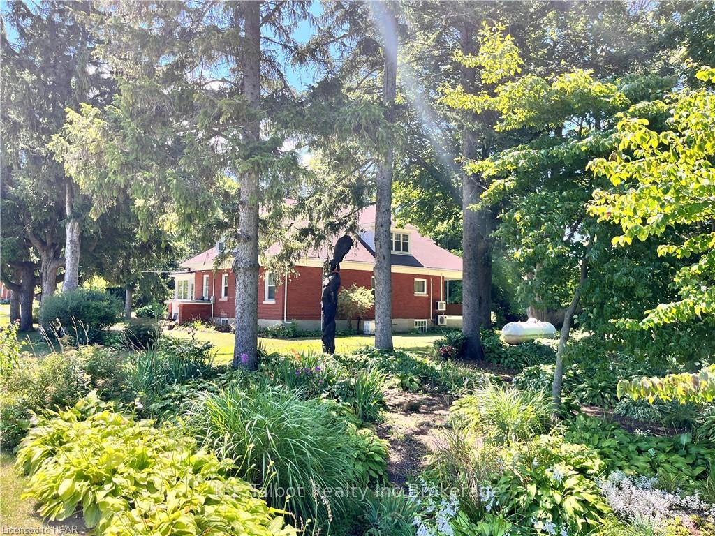 Photo 1 of 81258 D Bissets Hill Road, Goderich, Goderich (Town) — HOMEH