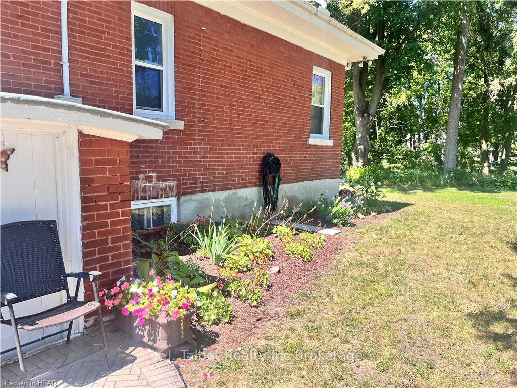 Photo 12 of 81258 D Bissets Hill Road, Goderich, Goderich (Town) — HOMEH