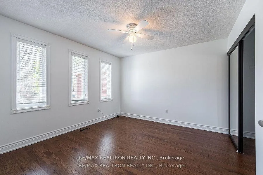 Photo 17 of 550 York Hill Boulevard, Vaughan, Crestwood-Springfarm-Yorkhill — HOMEH