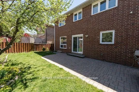 Photo 33 of 550 York Hill Boulevard, Vaughan, Crestwood-Springfarm-Yorkhill — HOMEH