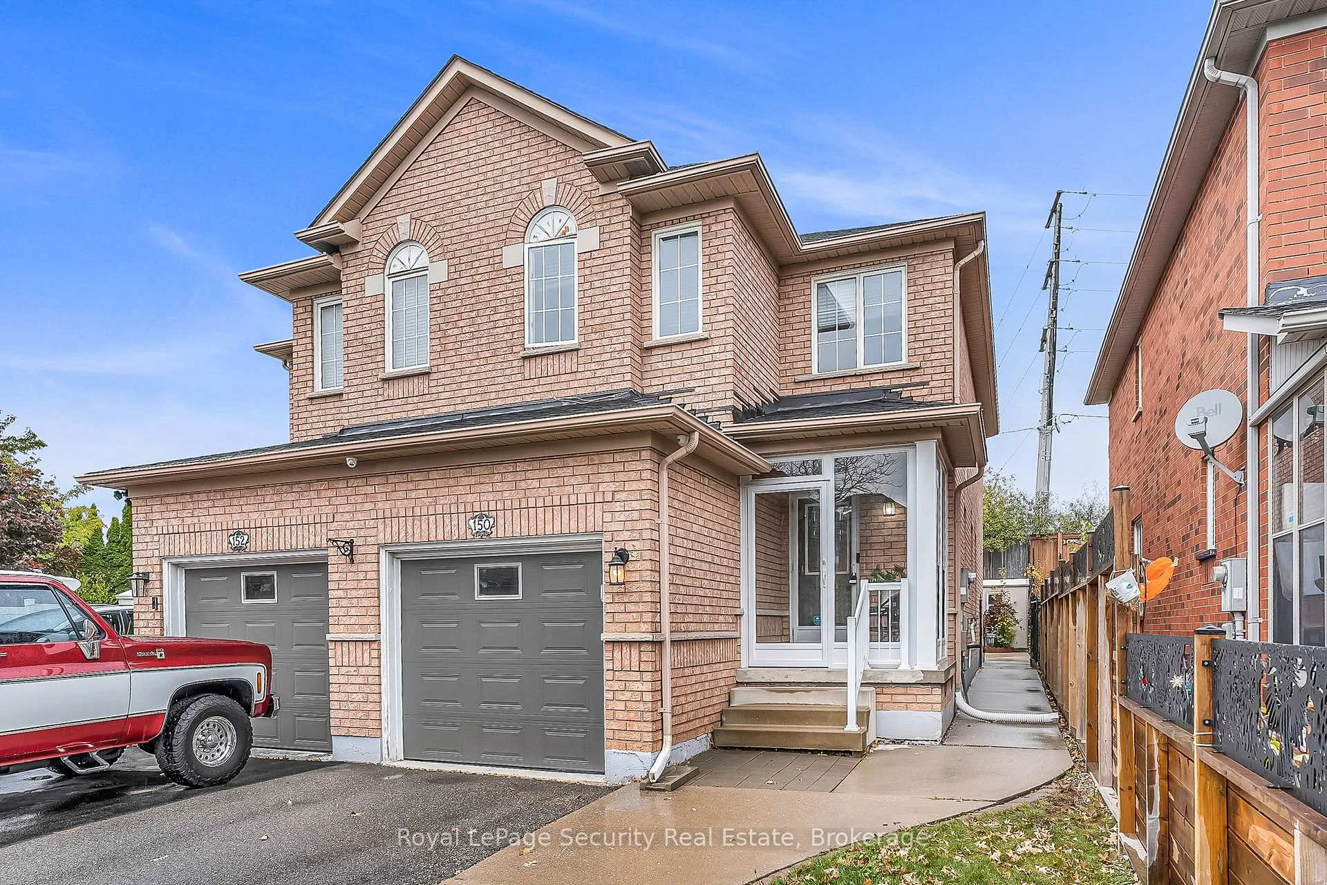 Photo 2 of 150 Royal Appian Crescent, Vaughan, Patterson — HOMEH
