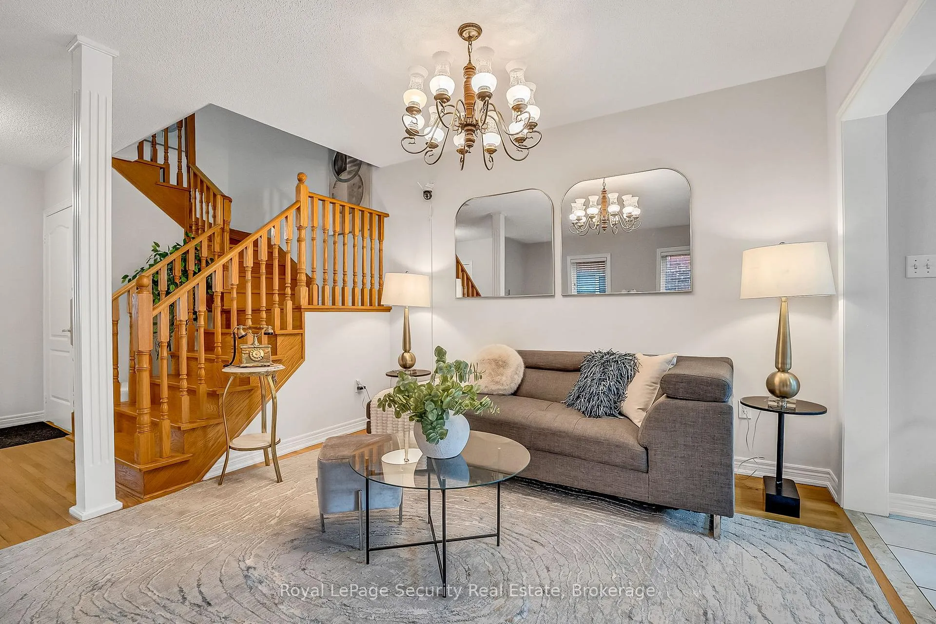 Photo 10 of 150 Royal Appian Crescent, Vaughan, Patterson — HOMEH