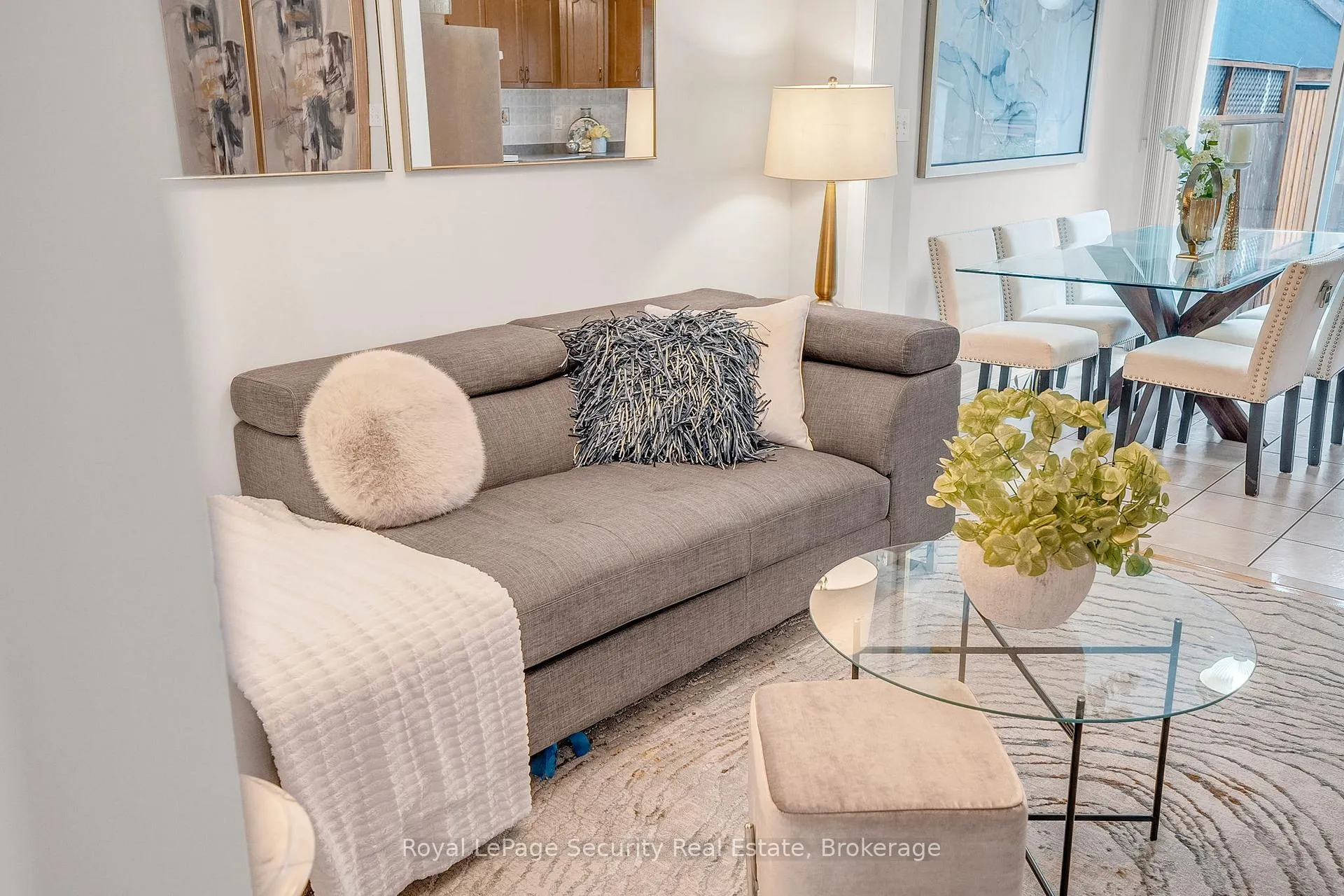 Photo 12 of 150 Royal Appian Crescent, Vaughan, Patterson — HOMEH