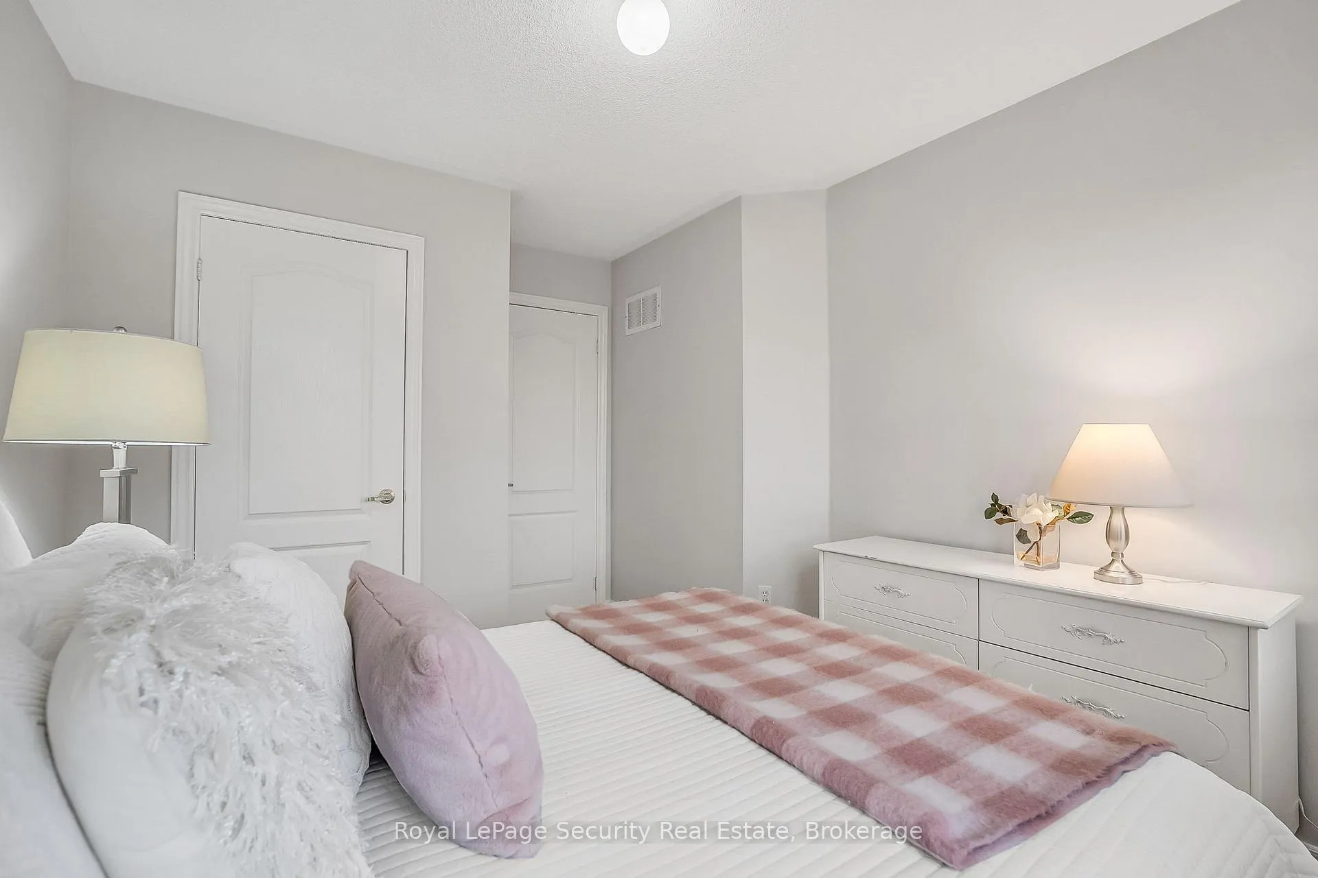 Photo 37 of 150 Royal Appian Crescent, Vaughan, Patterson — HOMEH