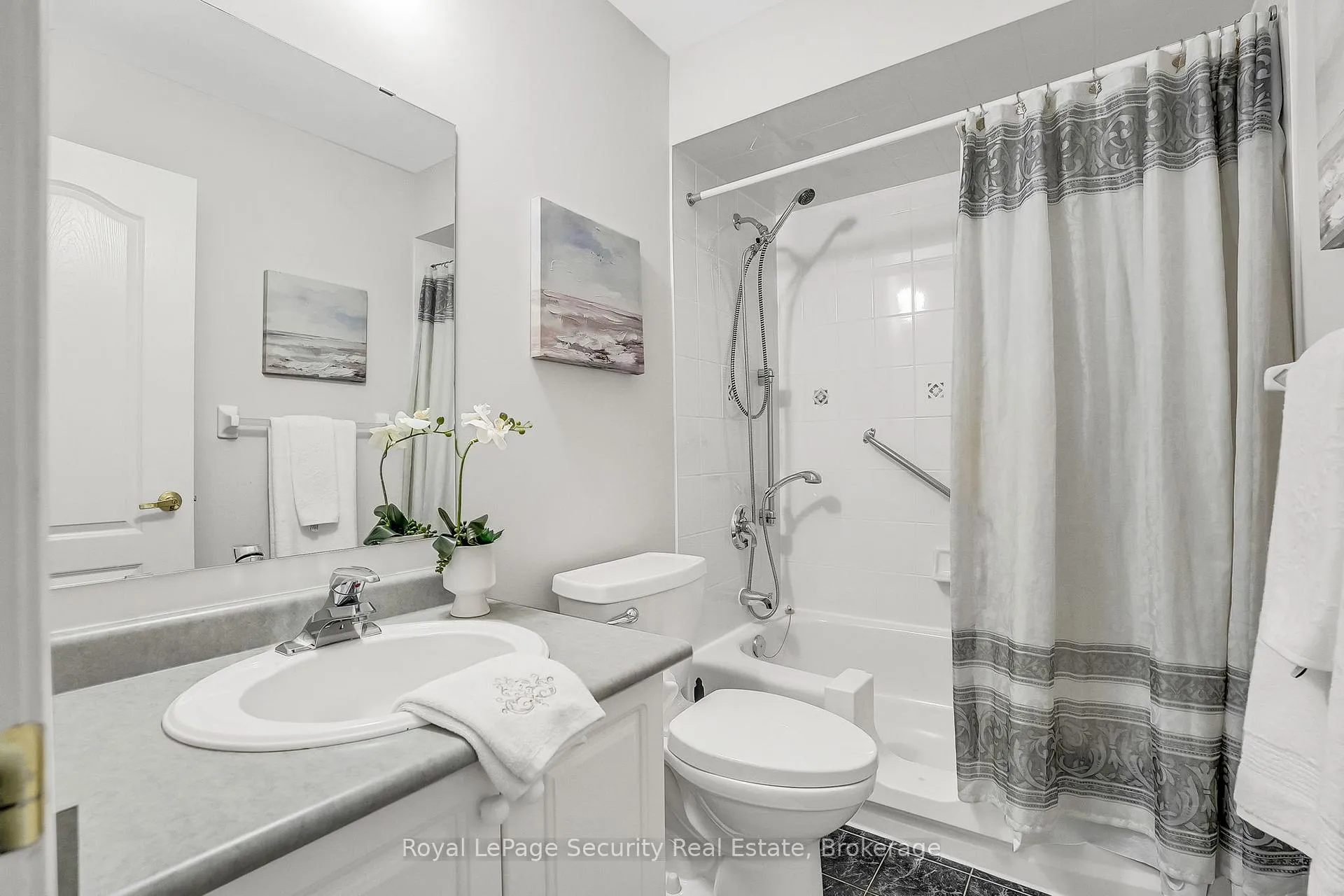 Photo 38 of 150 Royal Appian Crescent, Vaughan, Patterson — HOMEH