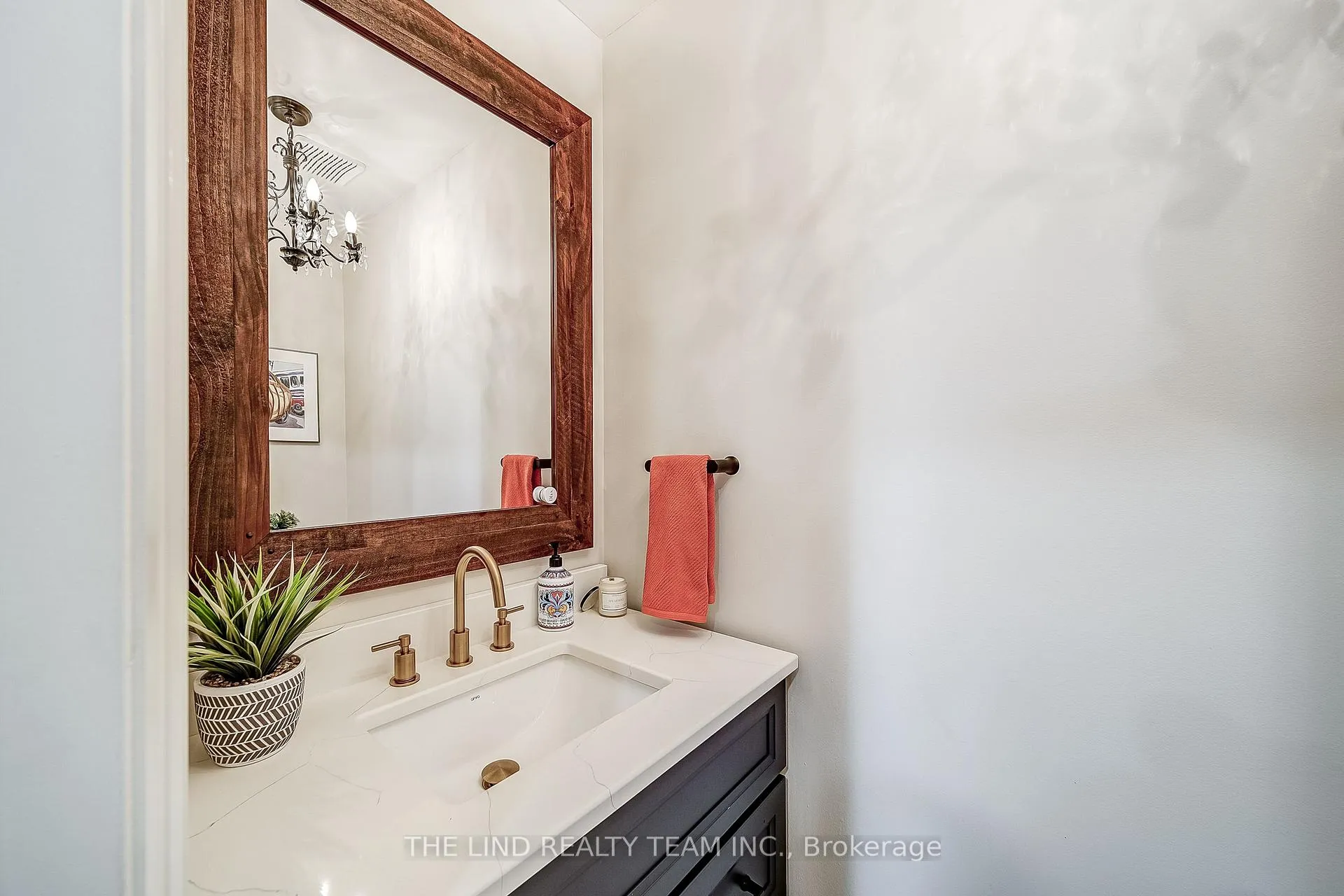 Photo 5 of 28 Fife Road, Aurora, Aurora Grove — HOMEH