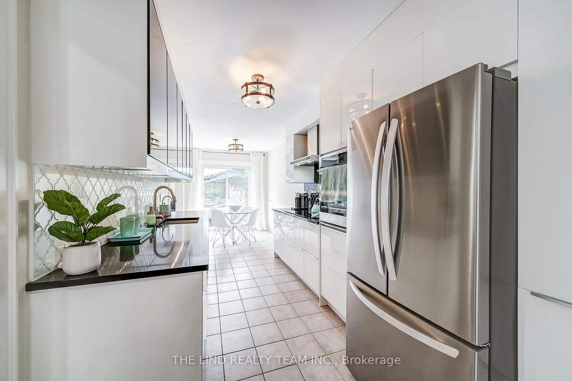 Photo 9 of 28 Fife Road, Aurora, Aurora Grove — HOMEH