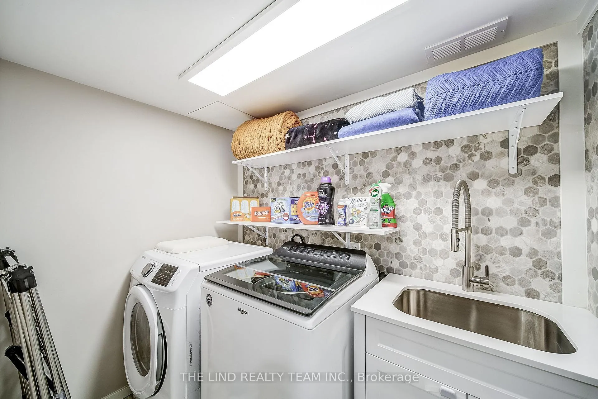 Photo 42 of 28 Fife Road, Aurora, Aurora Grove — HOMEH