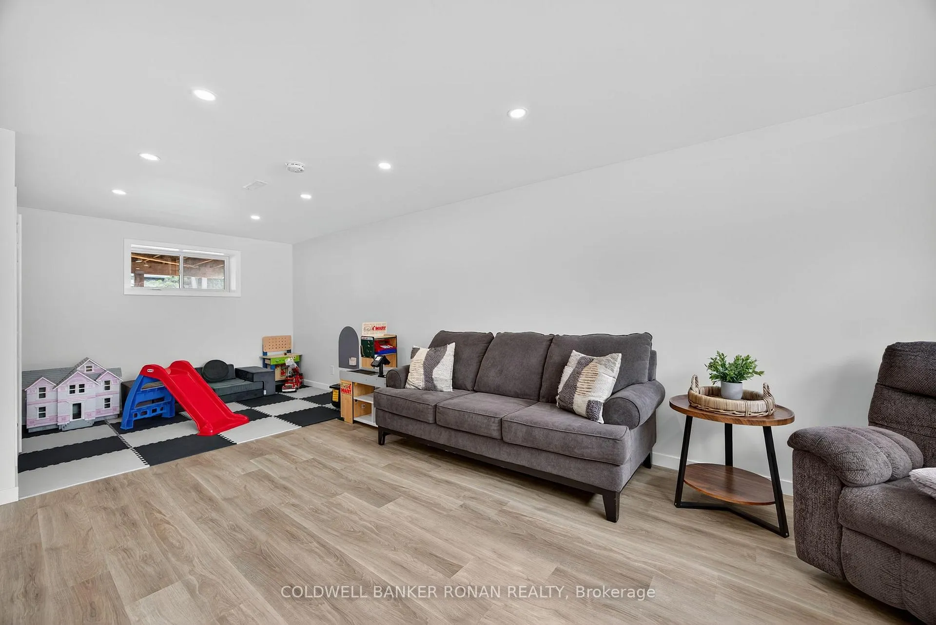Photo 24 of 13 Pridham Crescent, Essa, Angus — HOMEH
