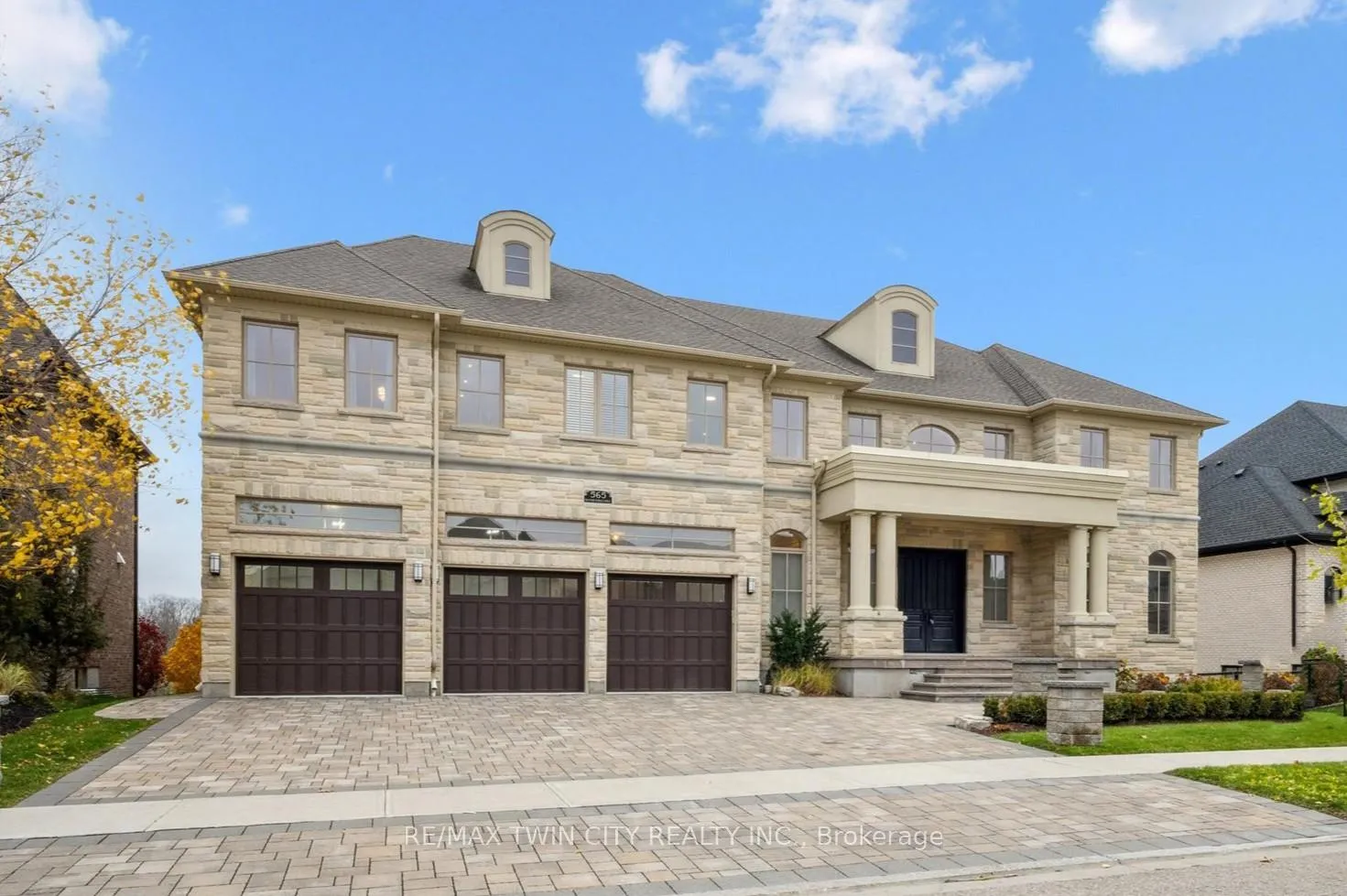 Photo 1 of 565 Manor Ridge Crescent, Waterloo — HOMEH
