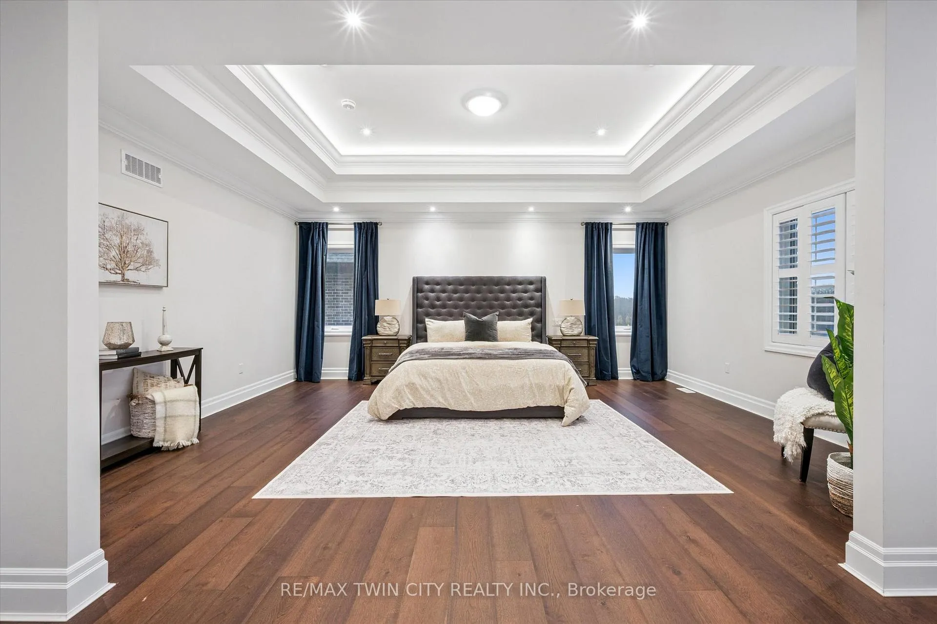 Photo 17 of 565 Manor Ridge Crescent, Waterloo — HOMEH