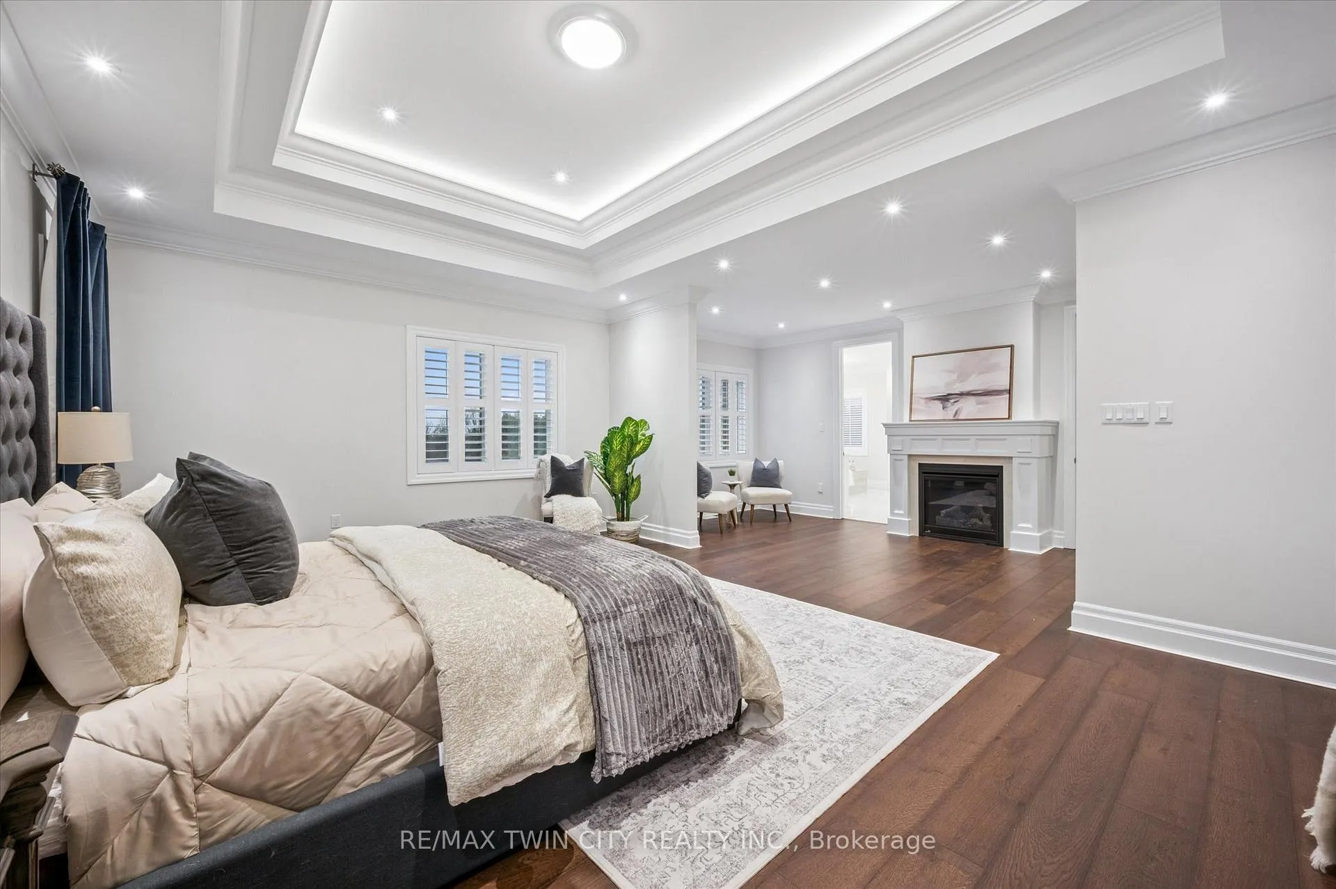 Photo 18 of 565 Manor Ridge Crescent, Waterloo — HOMEH