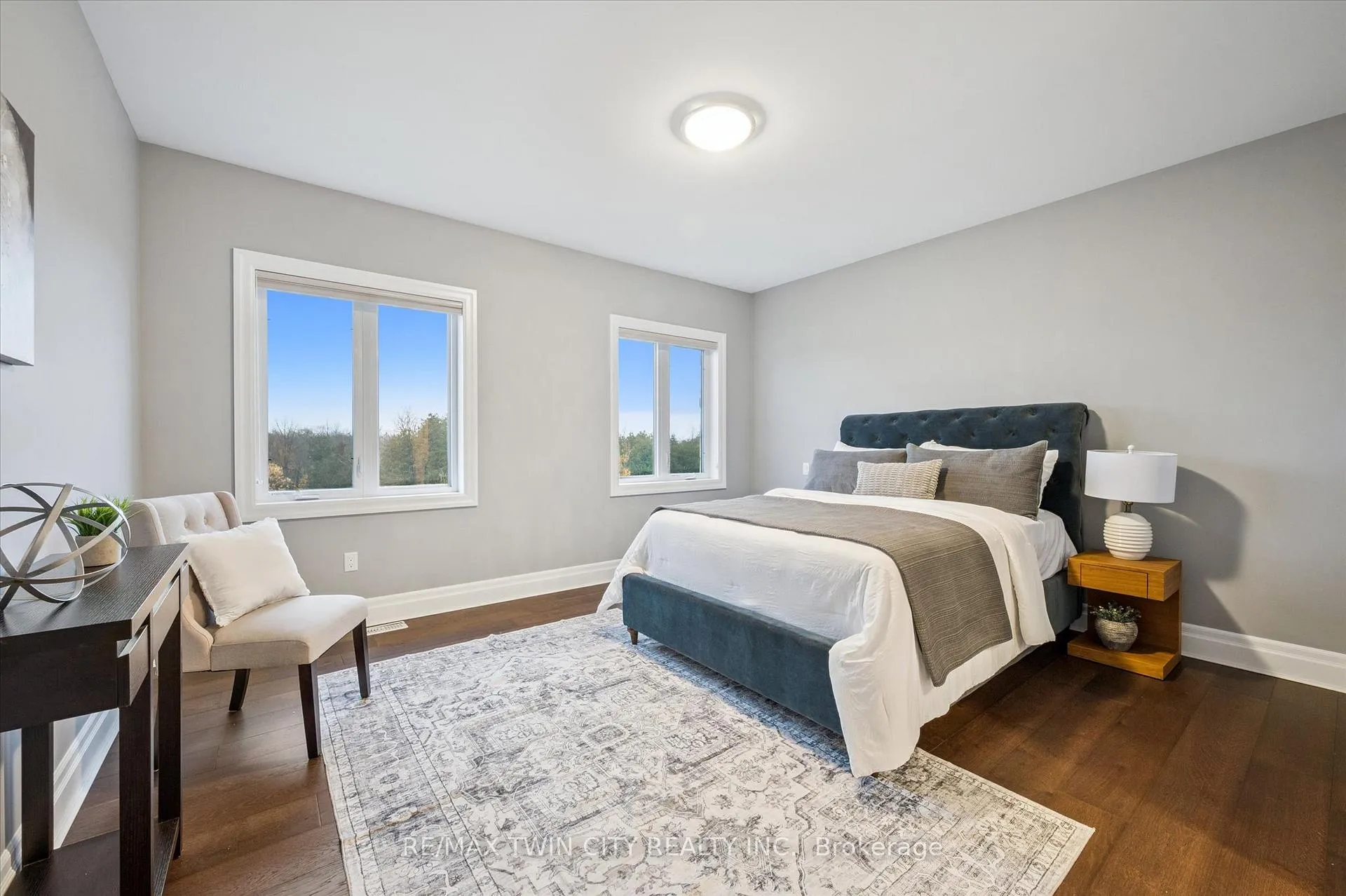 Photo 28 of 565 Manor Ridge Crescent, Waterloo — HOMEH