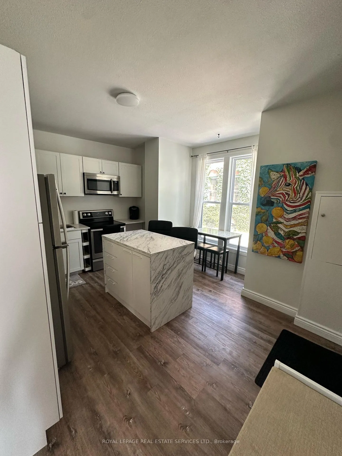 Photo 2 of 4347 Simcoe Street, Niagara Falls, Downtown — HOMEH