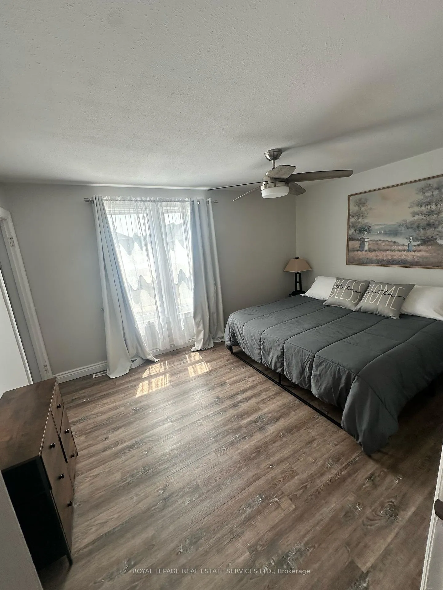 Photo 4 of 4347 Simcoe Street, Niagara Falls, Downtown — HOMEH