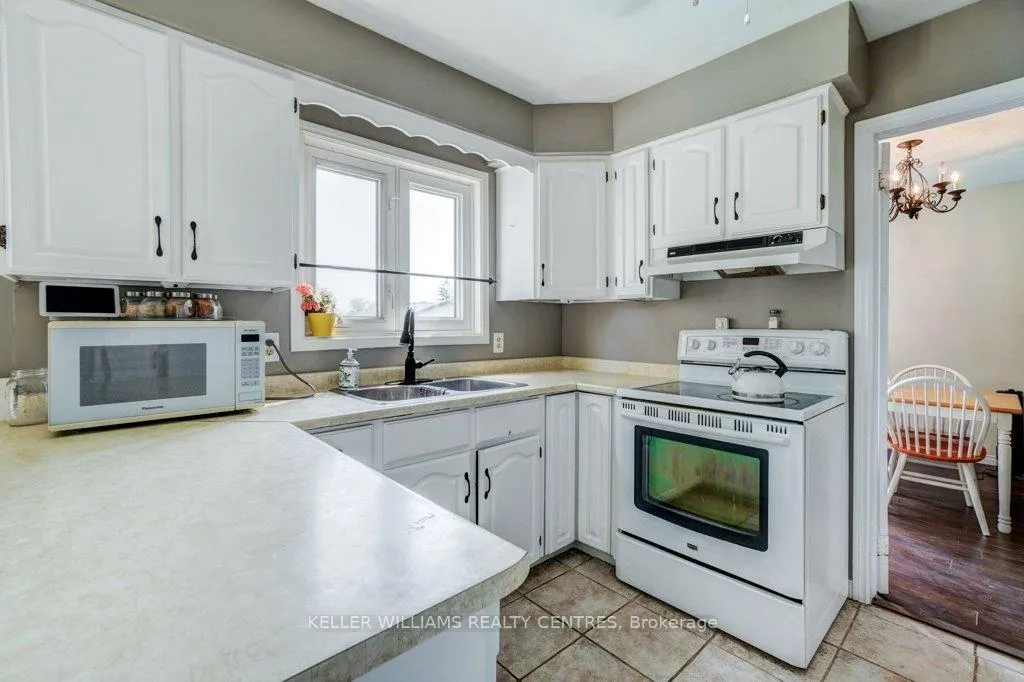 Photo 10 of 45 Albert Street N, Brock, Sunderland — HOMEH