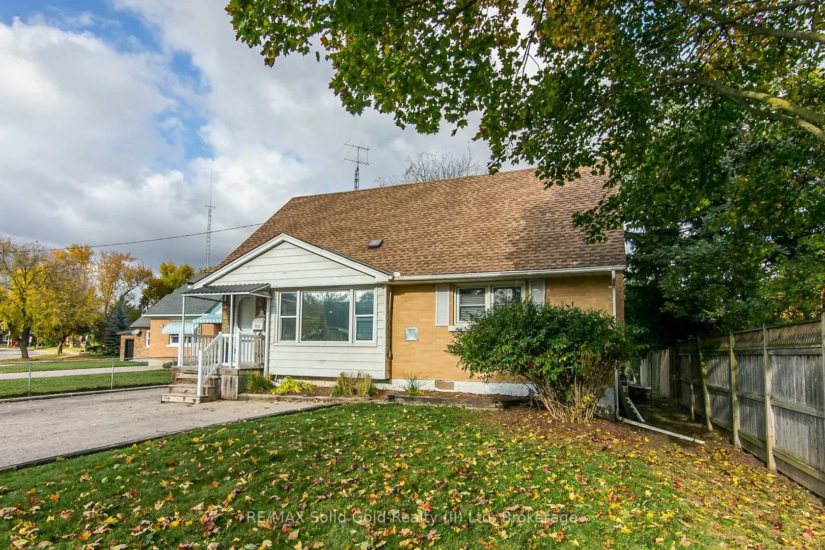 Photo 1 of 552 Courtland Avenue E, Kitchener — HOMEH