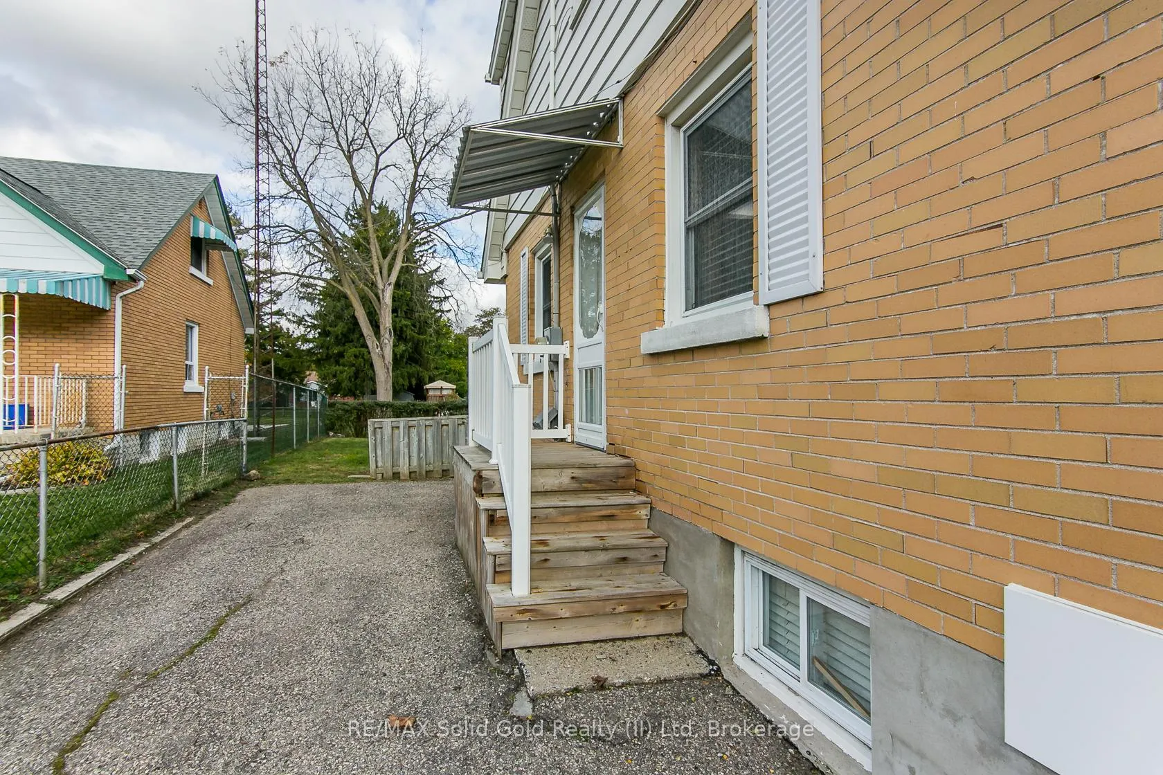 Photo 24 of 552 Courtland Avenue E, Kitchener — HOMEH