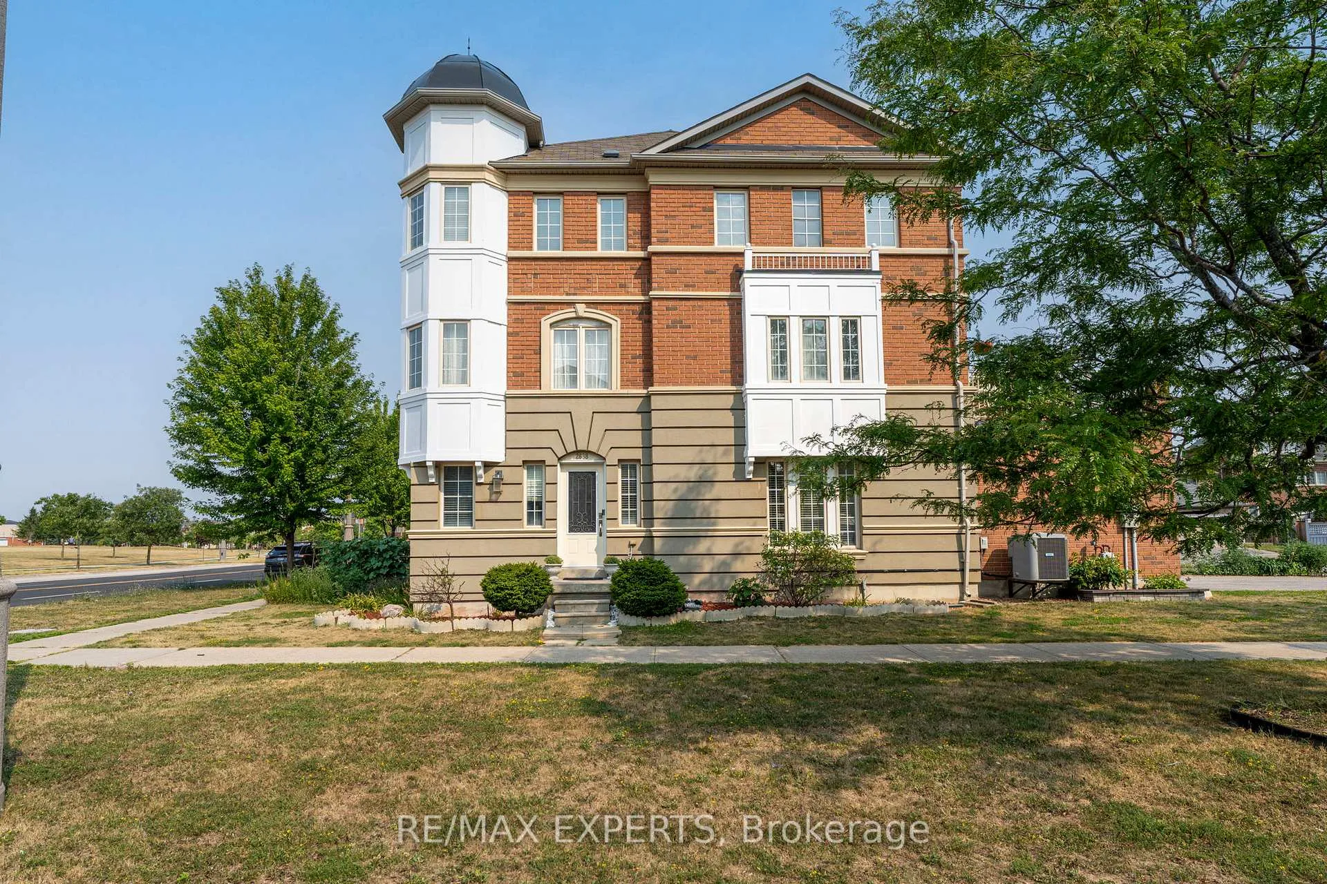 Photo 1 of 2638 Bur Oak Avenue, Markham, Cornell — HOMEH