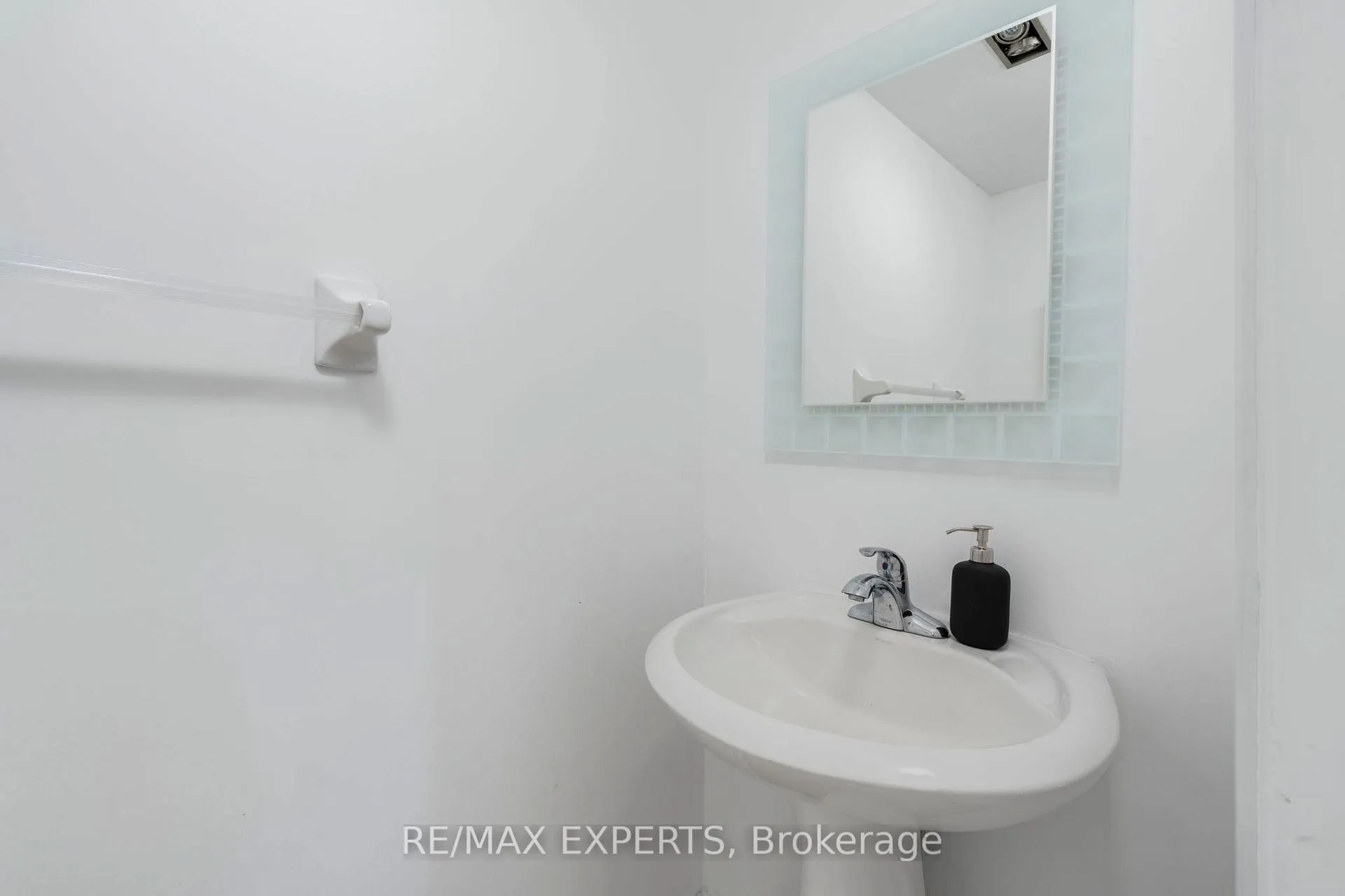 Photo 5 of 2638 Bur Oak Avenue, Markham, Cornell — HOMEH