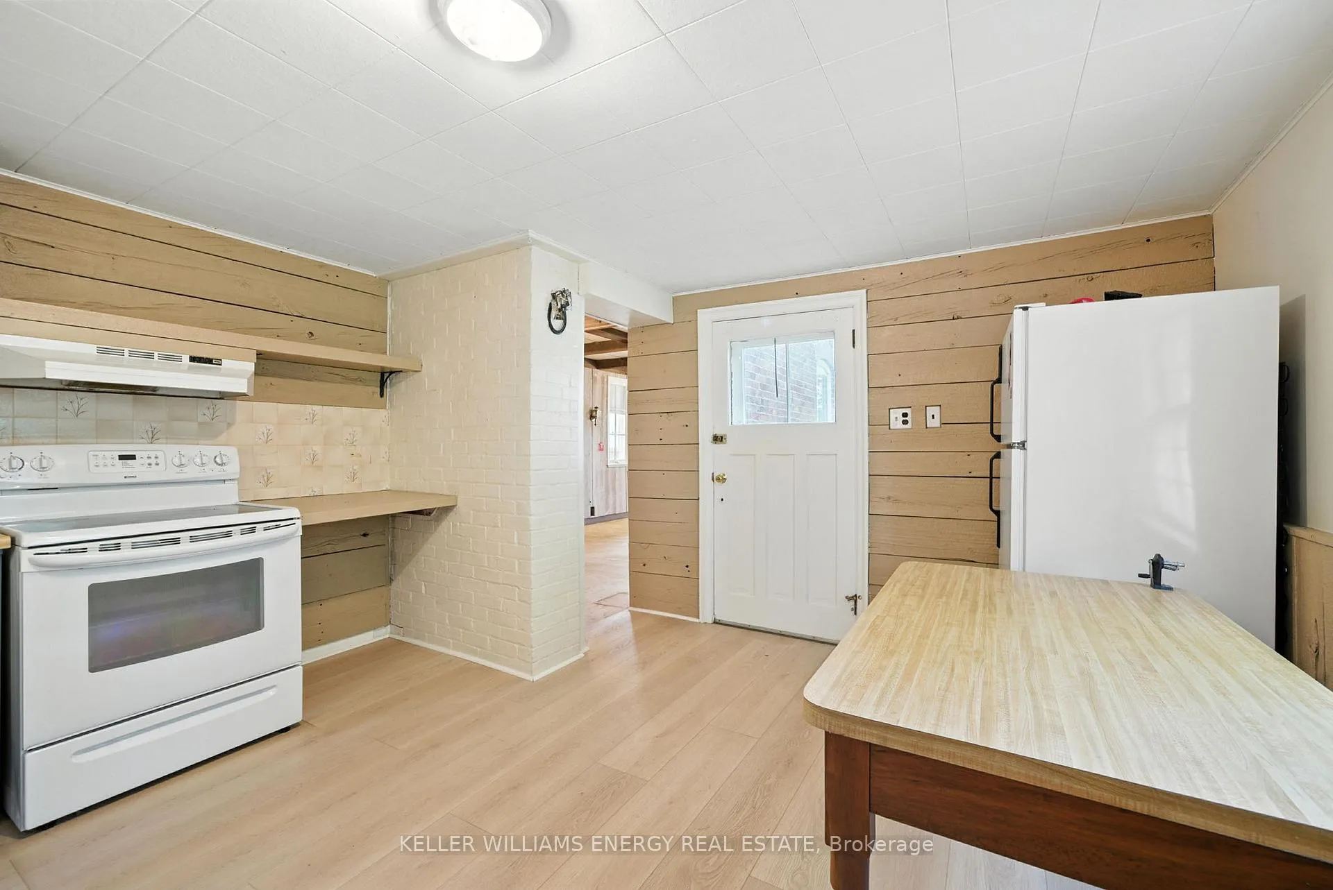 Photo 6 of 10348 Ravenshoe Road, Uxbridge, Rural Uxbridge — HOMEH