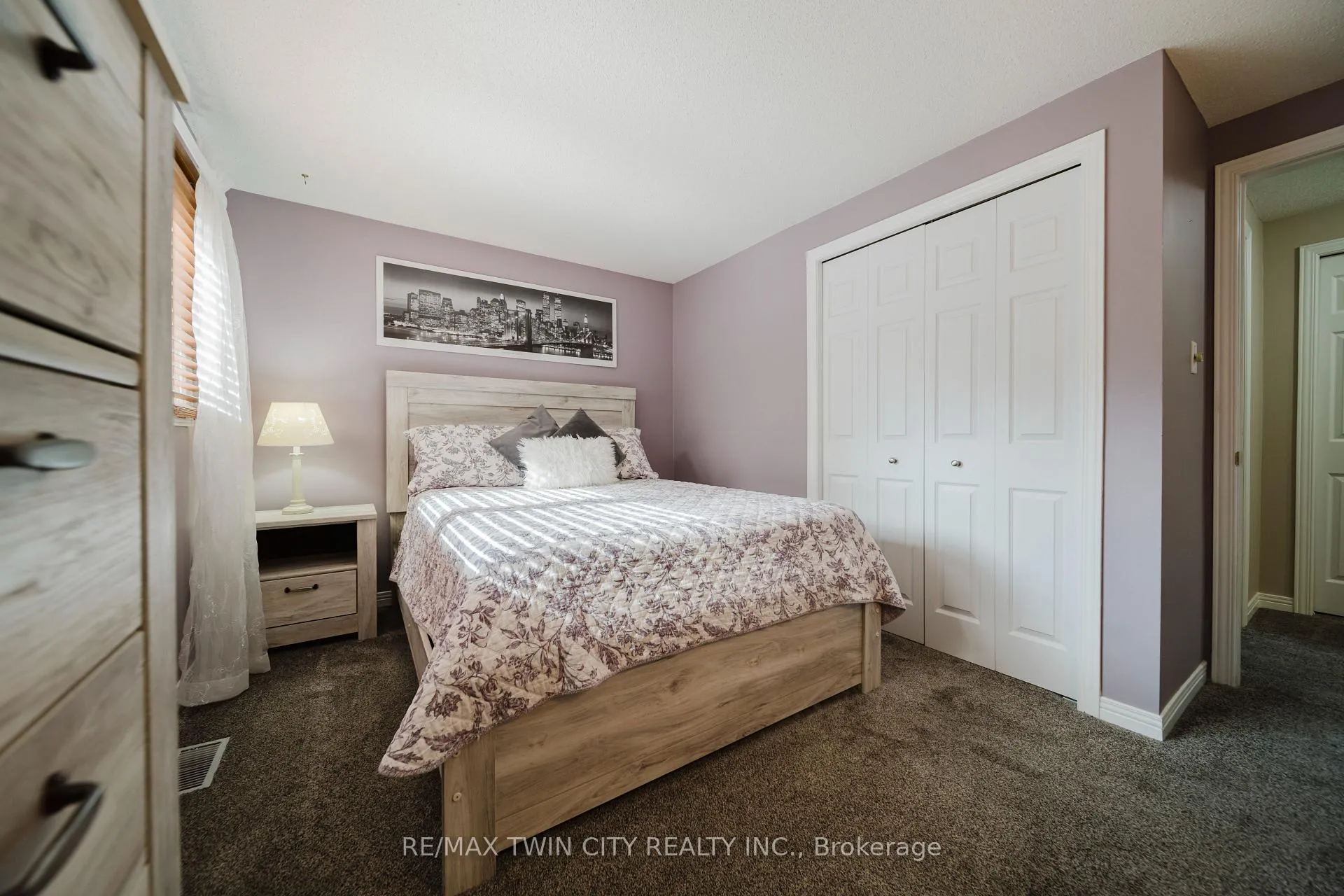 Photo 23 of 491 Appledale Crescent, Waterloo — HOMEH