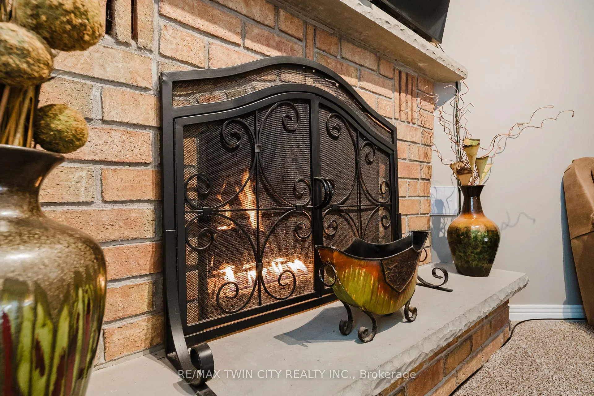 Photo 29 of 491 Appledale Crescent, Waterloo — HOMEH