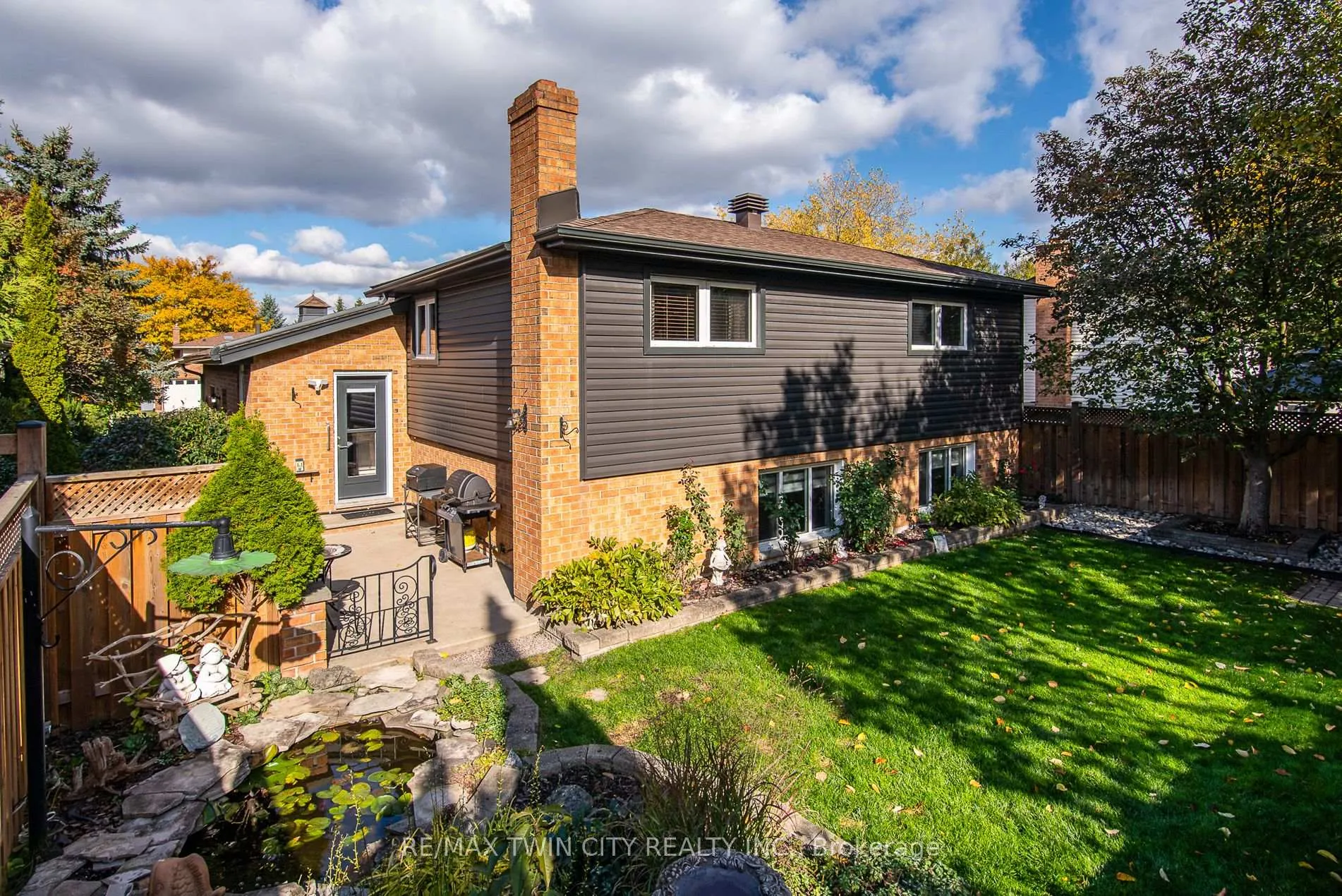 Photo 38 of 491 Appledale Crescent, Waterloo — HOMEH